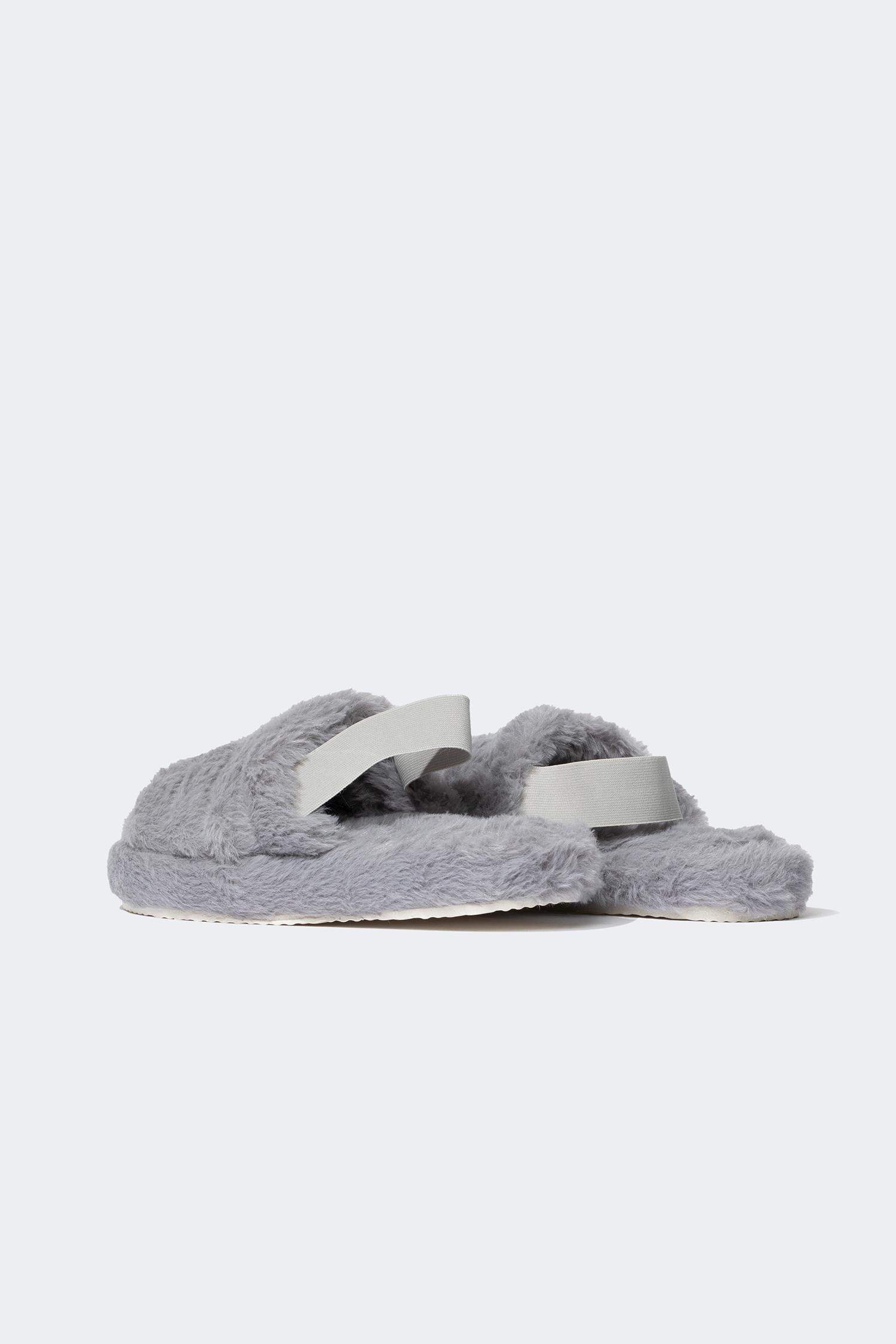 Kadın Düz Taban Ev Terliği