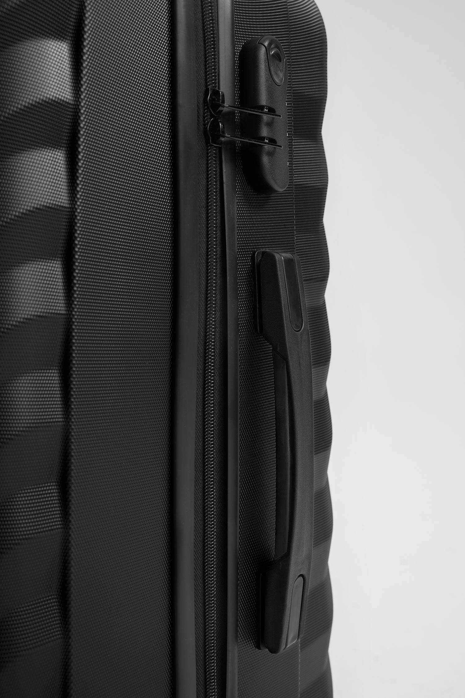 Unisex Medium Size Check Checked Hard Covered Luggage