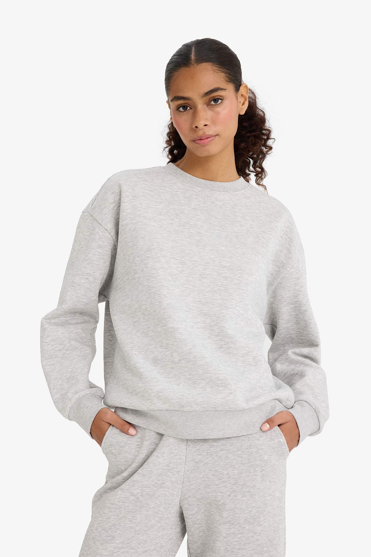 Relax Fit Crew Neck Basic Thick Sweatshirt