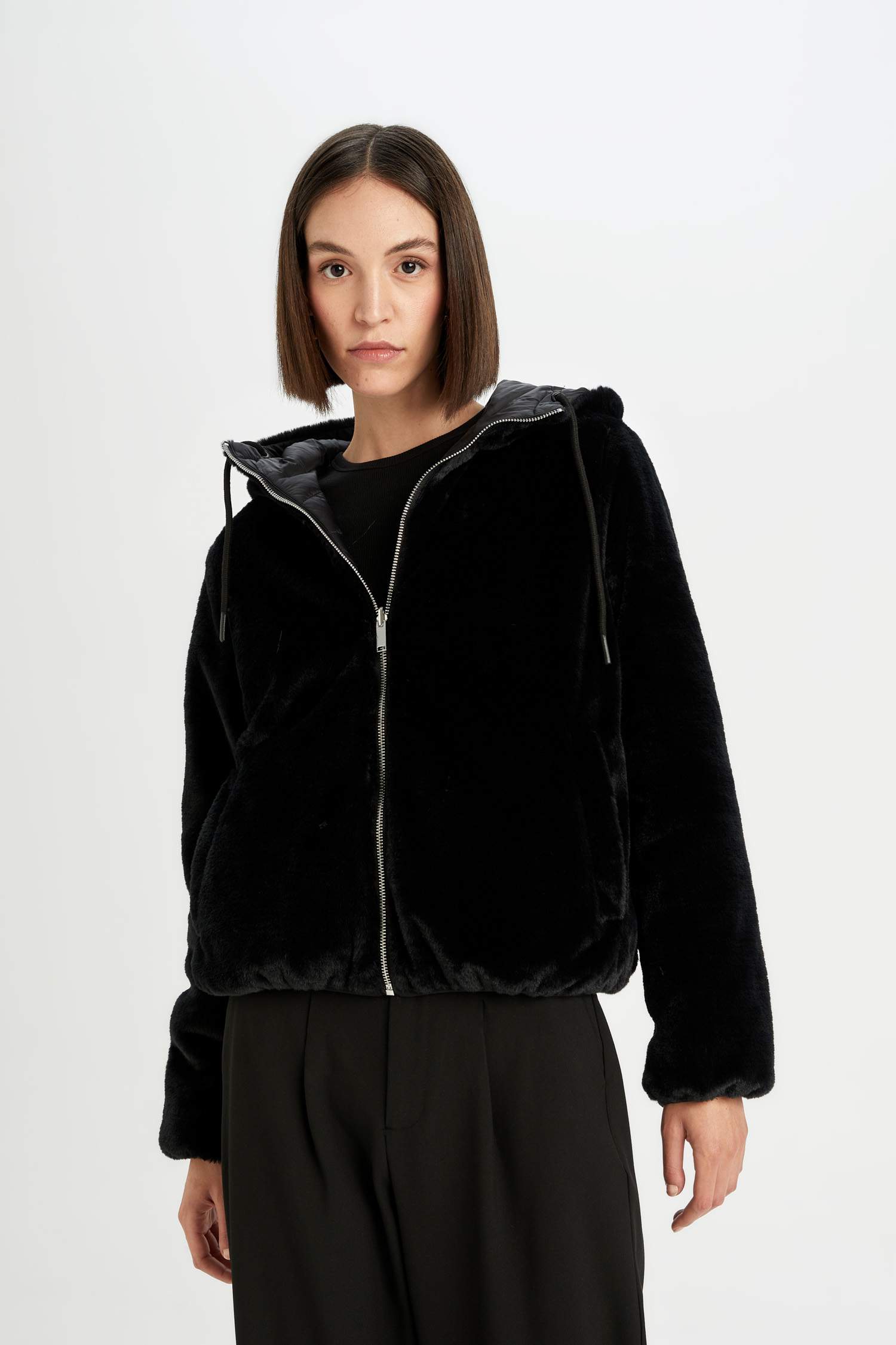 Su Geçirmez Şişme Mont Kapüşonlu Çift Taraflı Fermuarlı Cepli Pelüş