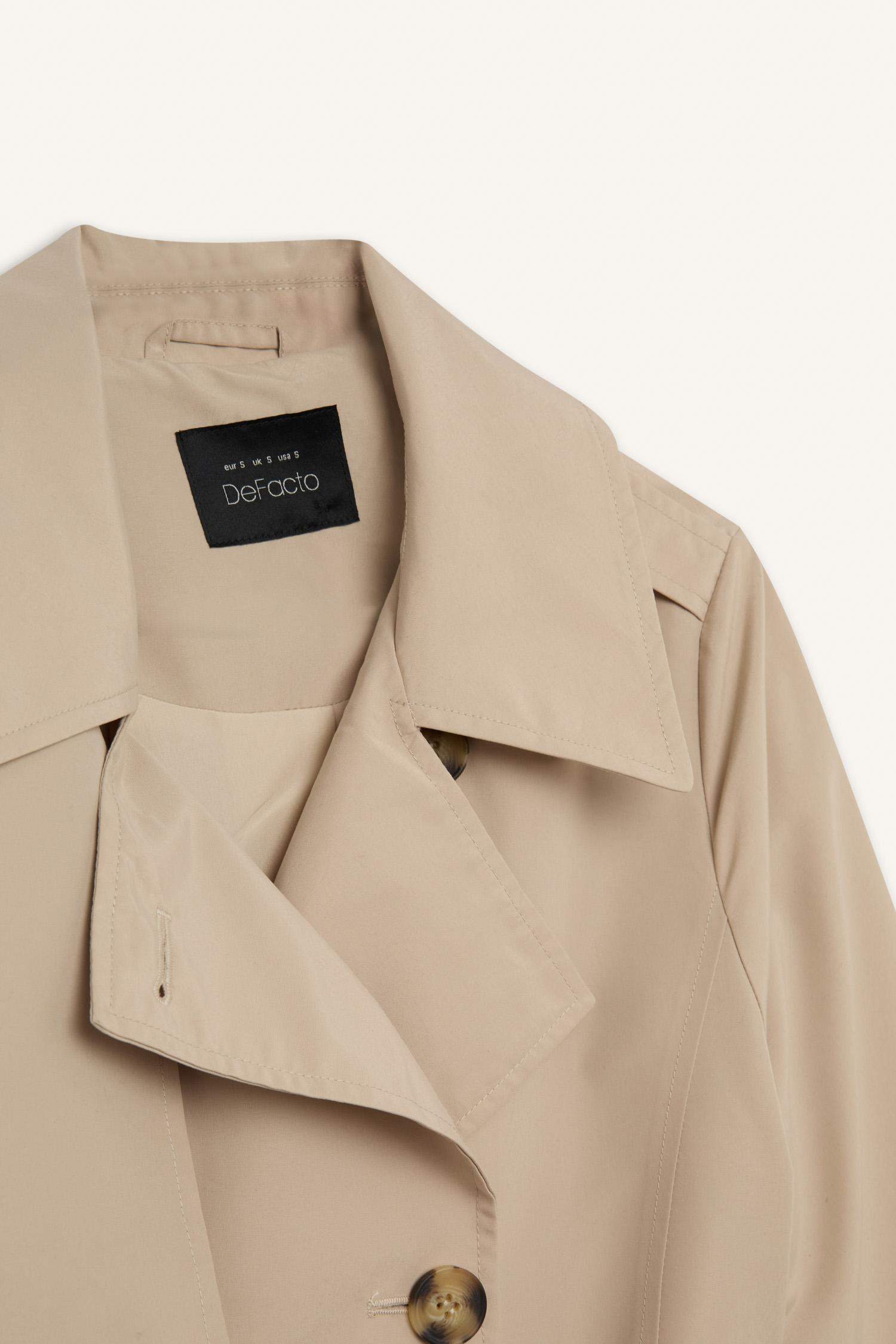 Su Geçirmez Mevsimlik Trençkot Kruvaze Yaka Düğmeli Cepli Kemerli Apoletli