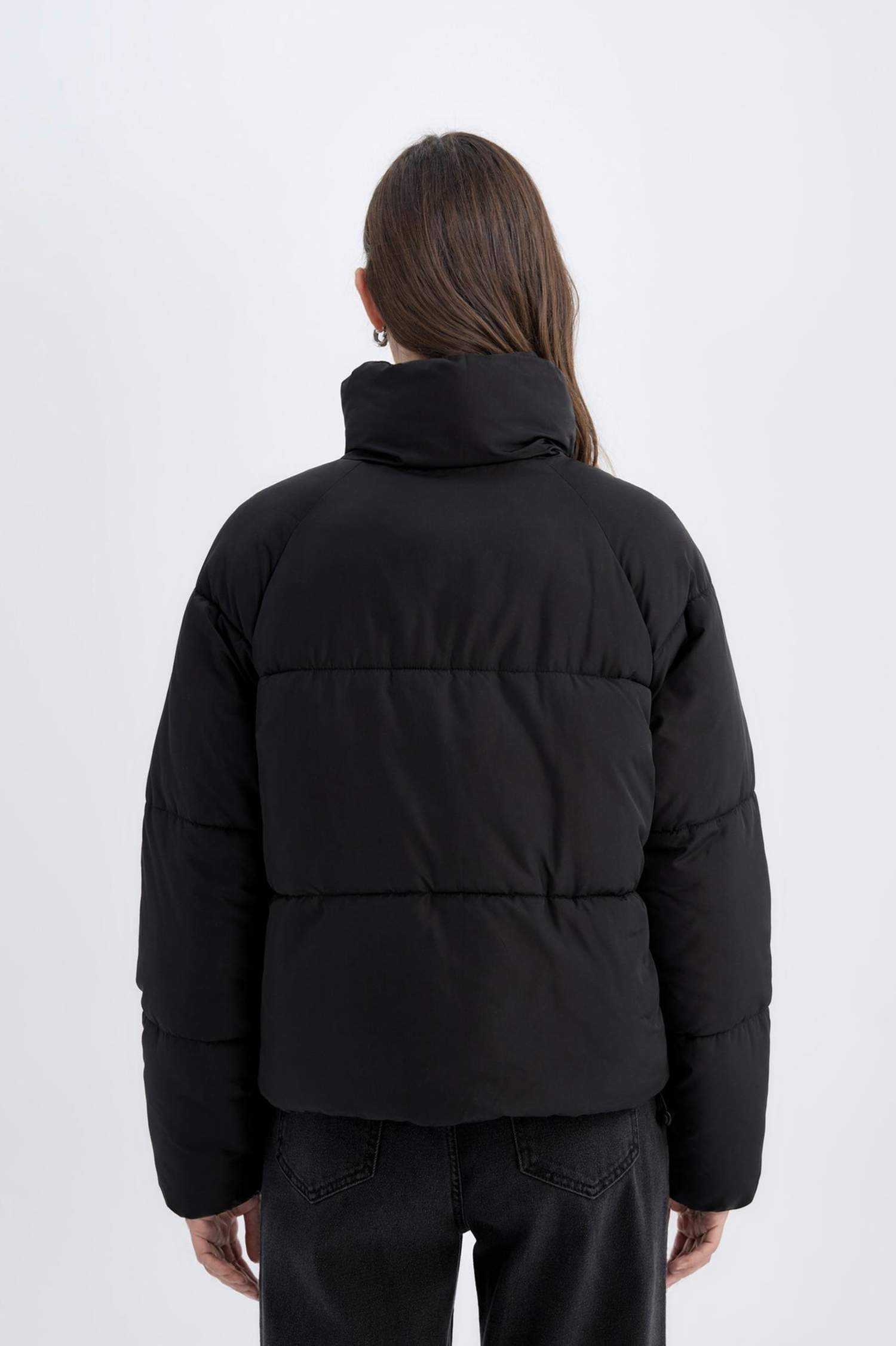 Su Geçirmez Şişme Mont Dik Yaka Fermuarlı Cepli Kısa