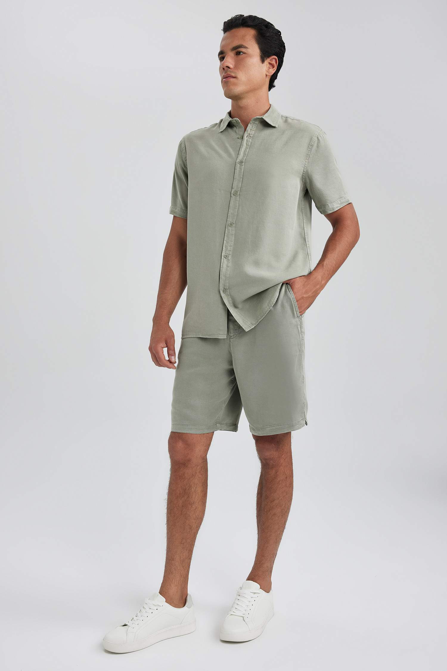 Short Bermuda coupe régulière