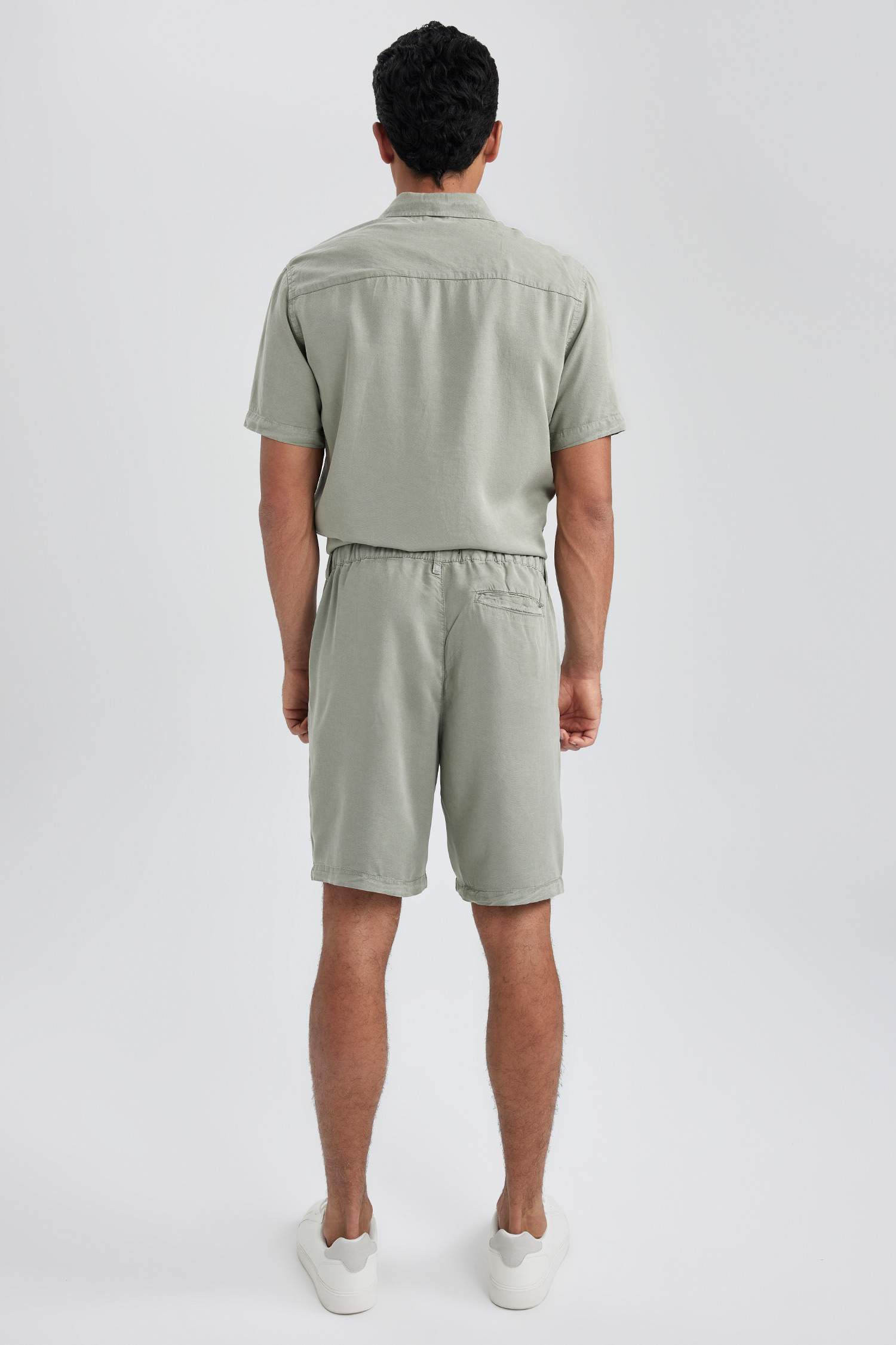 Short Bermuda coupe régulière