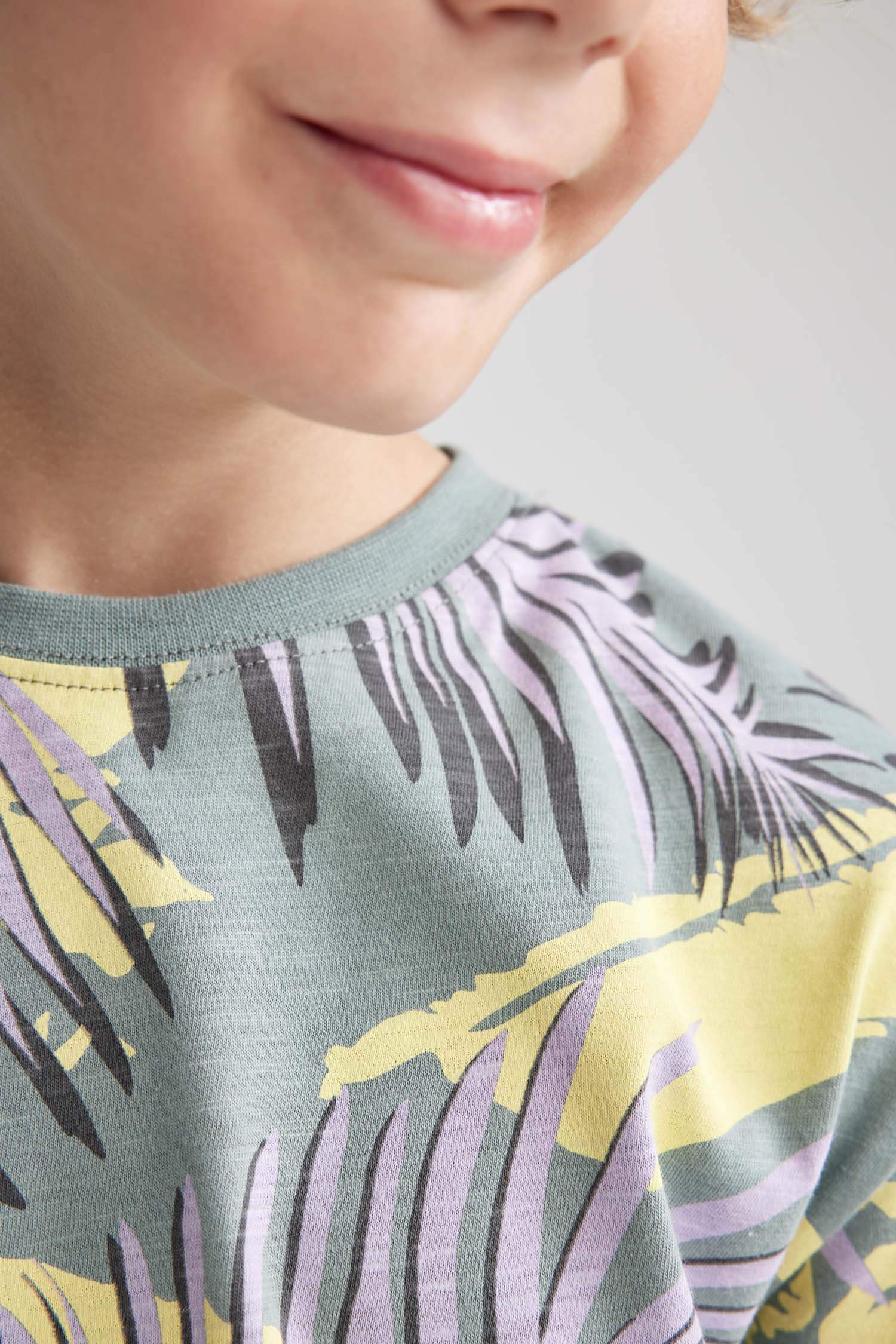 Футболка оверсайз с круглым вырезом с принтом для мальчиков