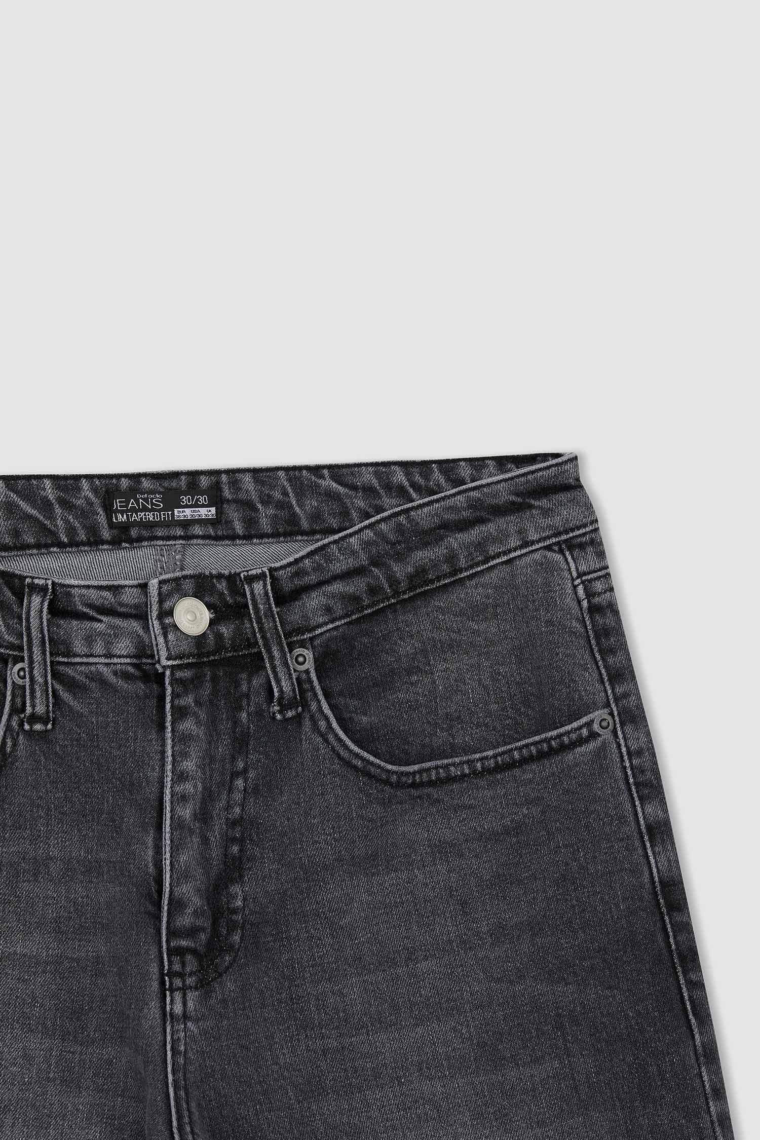 Slim Tapered Fit Narrow Fit Normal Waist Tapered Leg Jeans