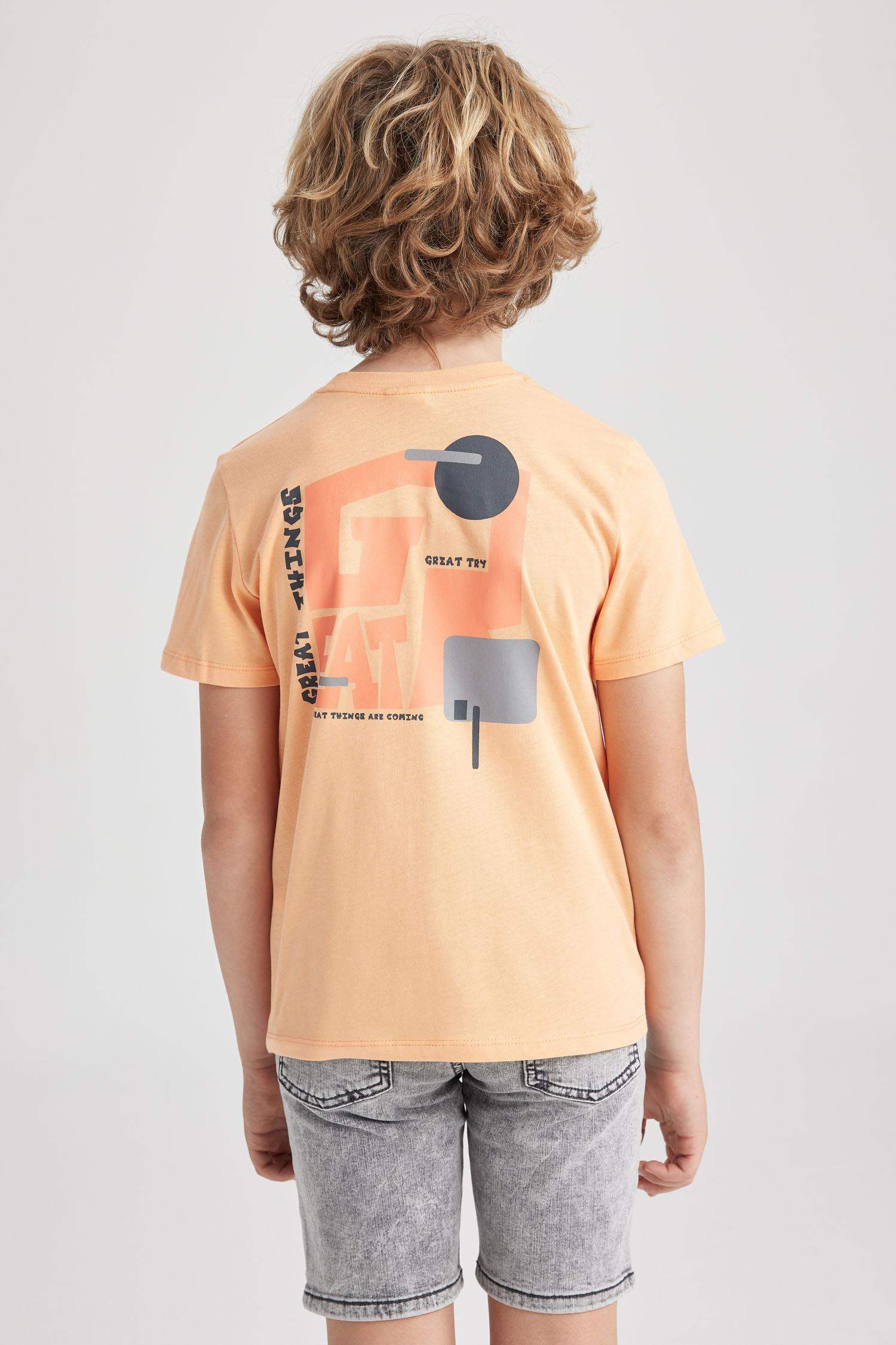 تي شيرت اولادي مطبوع قصة عادية