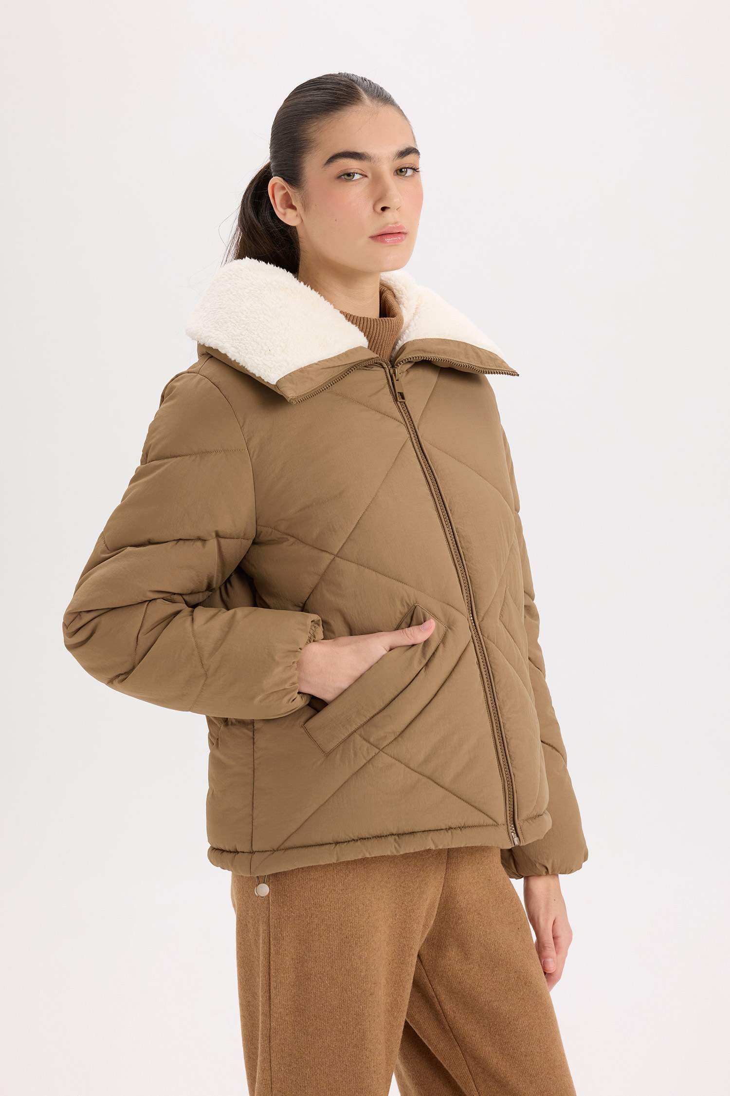 Su Geçirmez Puffer Şişme Mont Kapitoneli İçi Suni Kürklü Rüzgar Geçirmez Cepli