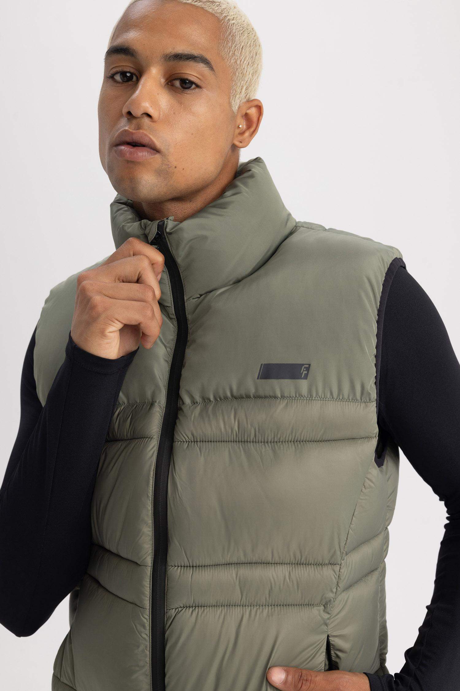 қалыпты пішім Жилет