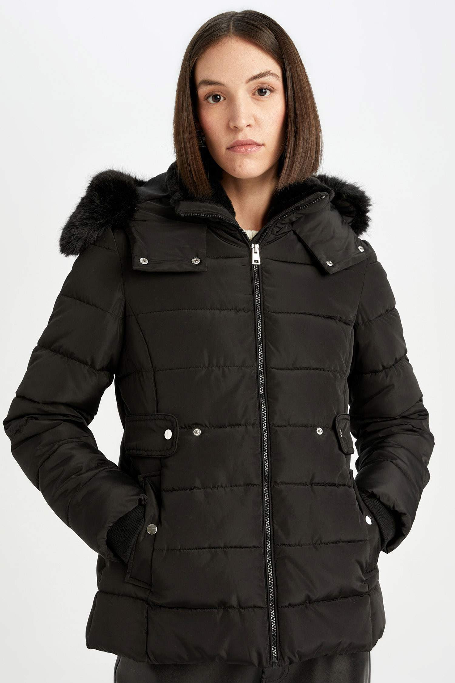 Su Geçirmez Hafif Uzun Şişme Mont Çıkarılabilir Suni Kürk Kapüşonlu Kapitoneli Fermuar Çıtçıtlı Cepli