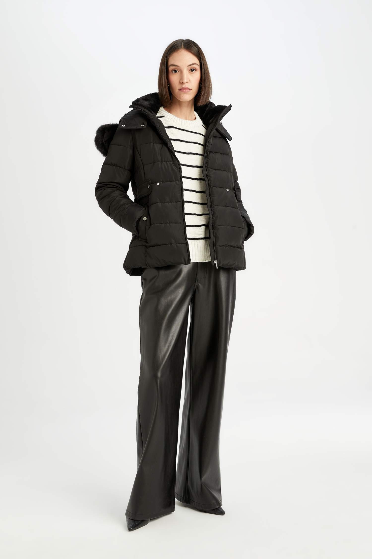 Su Geçirmez Hafif Uzun Şişme Mont Çıkarılabilir Suni Kürk Kapüşonlu Kapitoneli Fermuar Çıtçıtlı Cepli