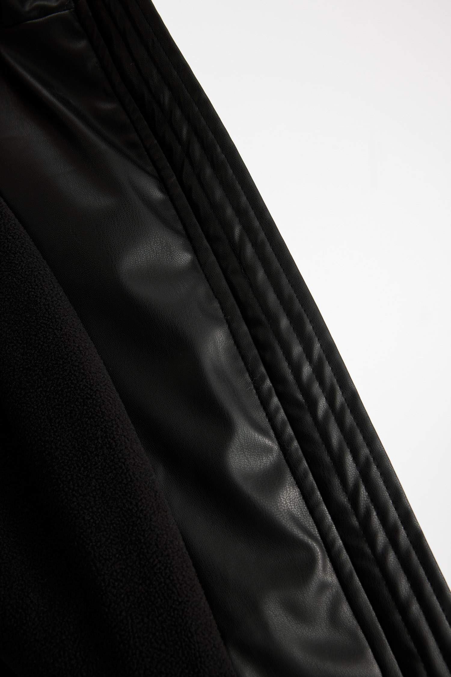 Su Geçirmez Suni Deri Mont Kapüşonlu İçi Polarlı Fermuarlı Cepli