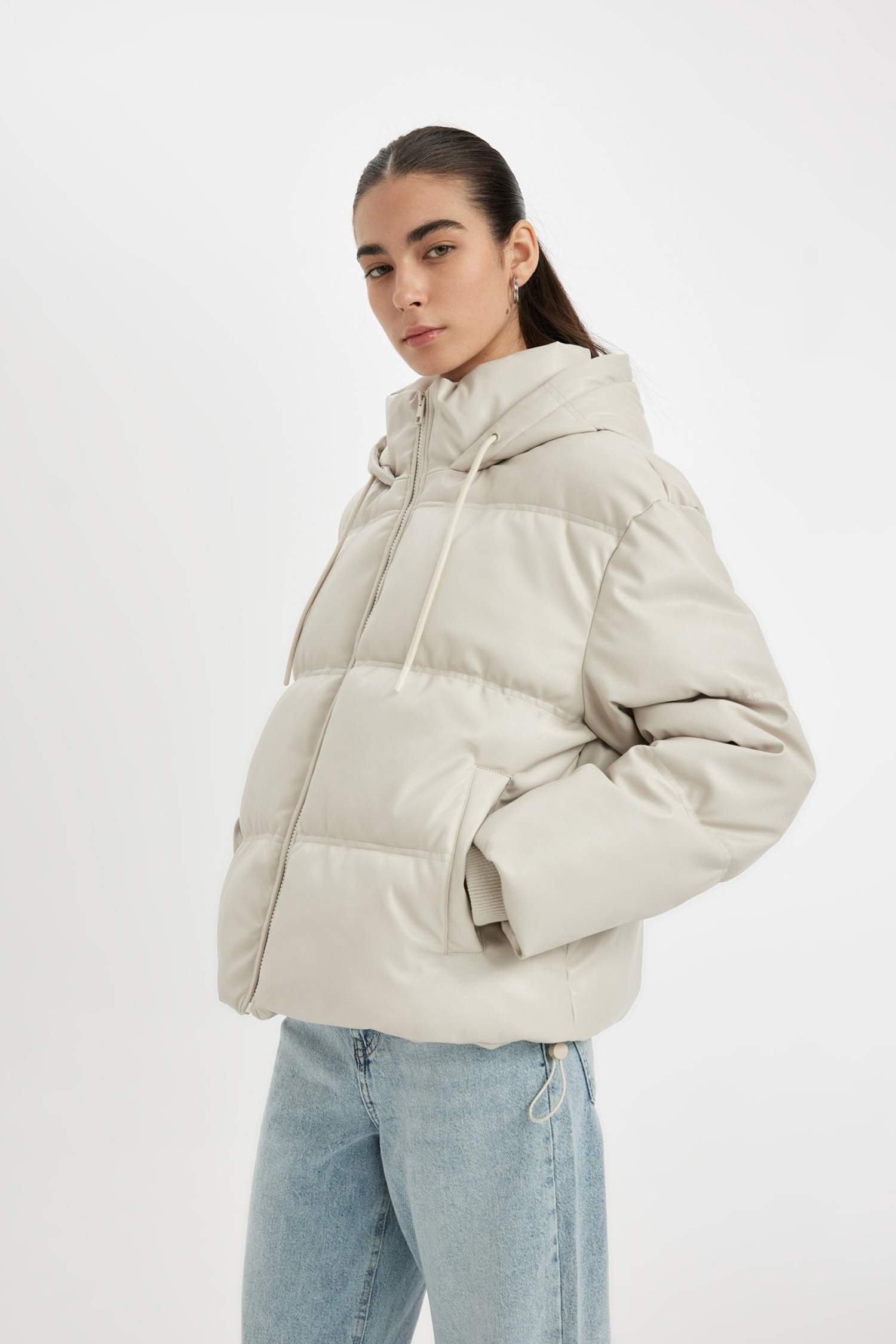 Su İtici Regular Kalıp Kapüşonlu İçi Polarlı Fermuarlı Cepli Suni Deri Mont