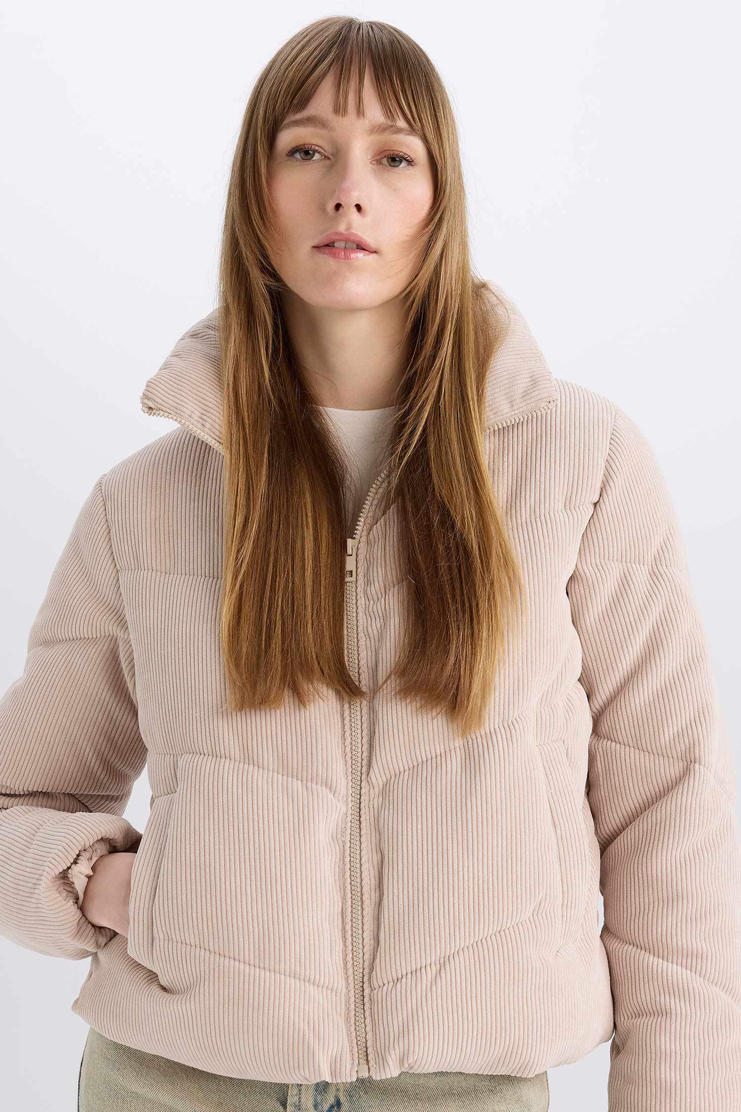 Su Geçirmez Kadife Mont Dik Yaka Cepli Fermuarlı