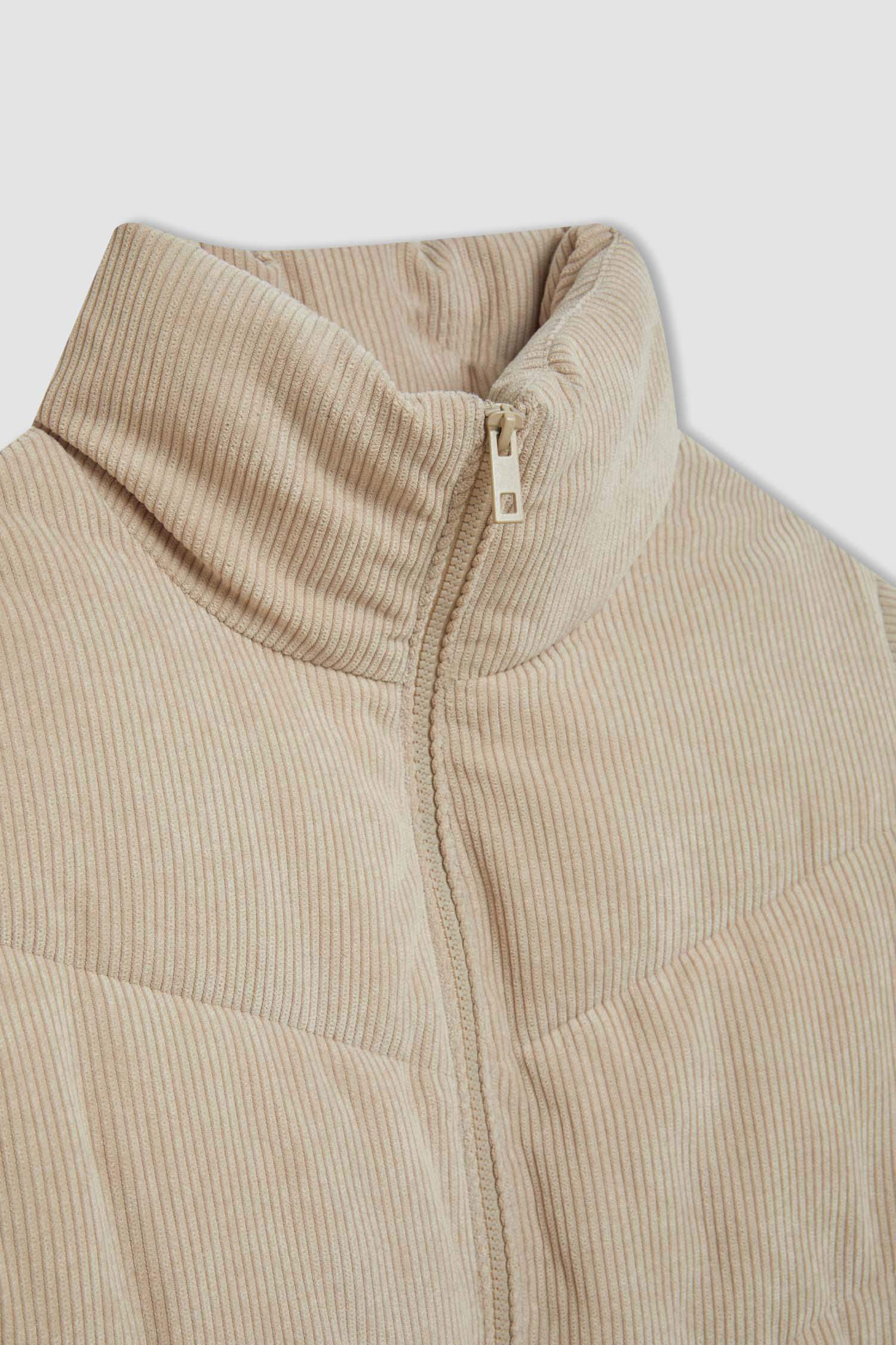 Su Geçirmez Kadife Mont Dik Yaka Cepli Fermuarlı