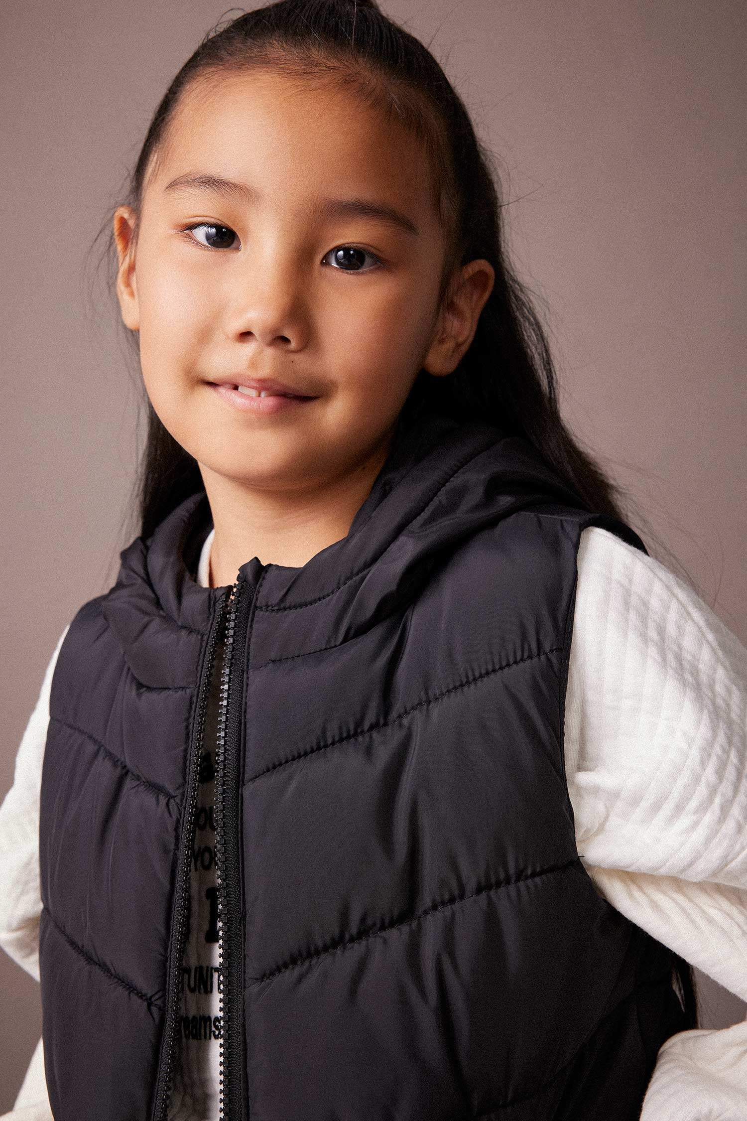 Girl Water Repellent Hooded Puffer Vest
