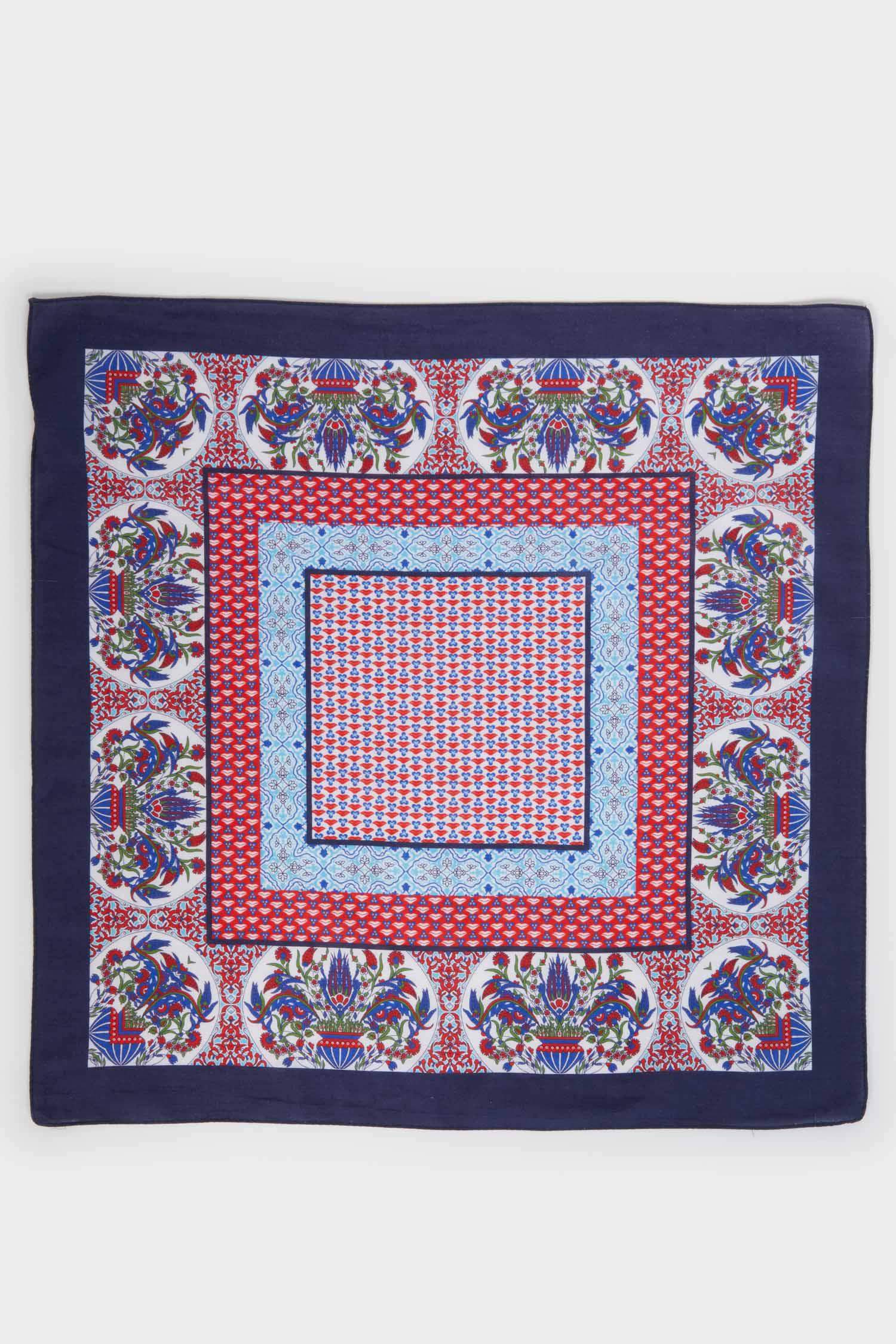 Kadın Desenli Pamuklu Bandana