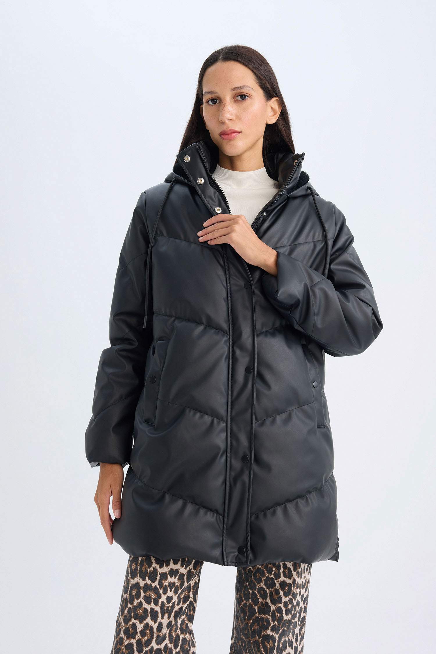 Su İtici Uzun Şişme Mont Parka Isı Yalıtımlı Kapitoneli Kapüşonlu Puffer