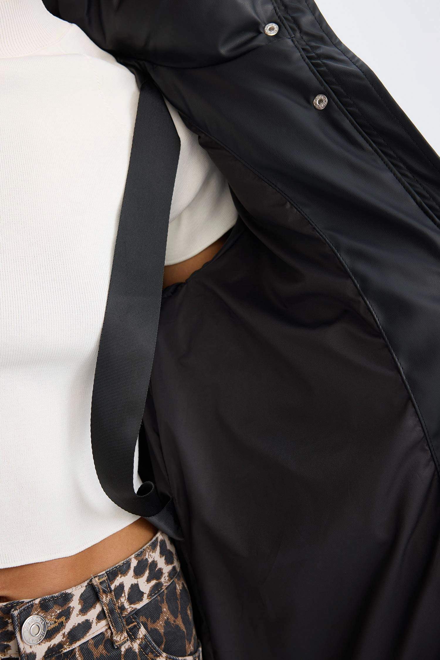 Su İtici Uzun Şişme Mont Parka Isı Yalıtımlı Kapitoneli Kapüşonlu Puffer