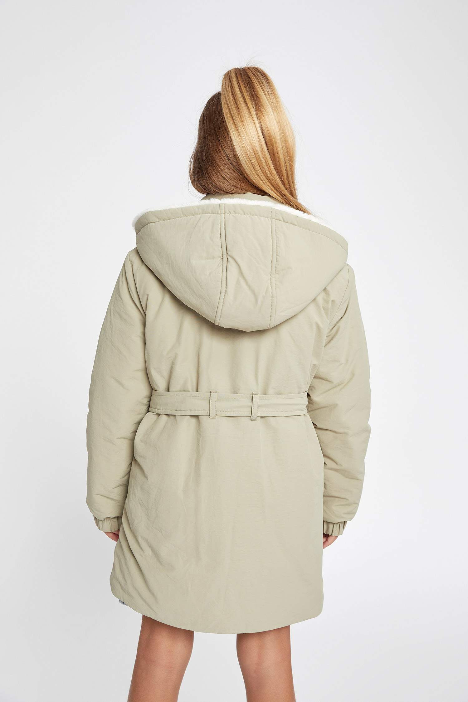 Дождевик водоотталкивающий с капюшоном для девочек