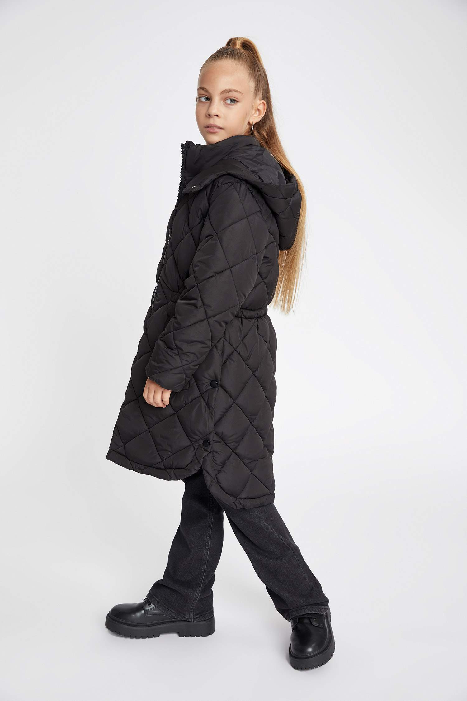 Парка с капюшоном для девочек