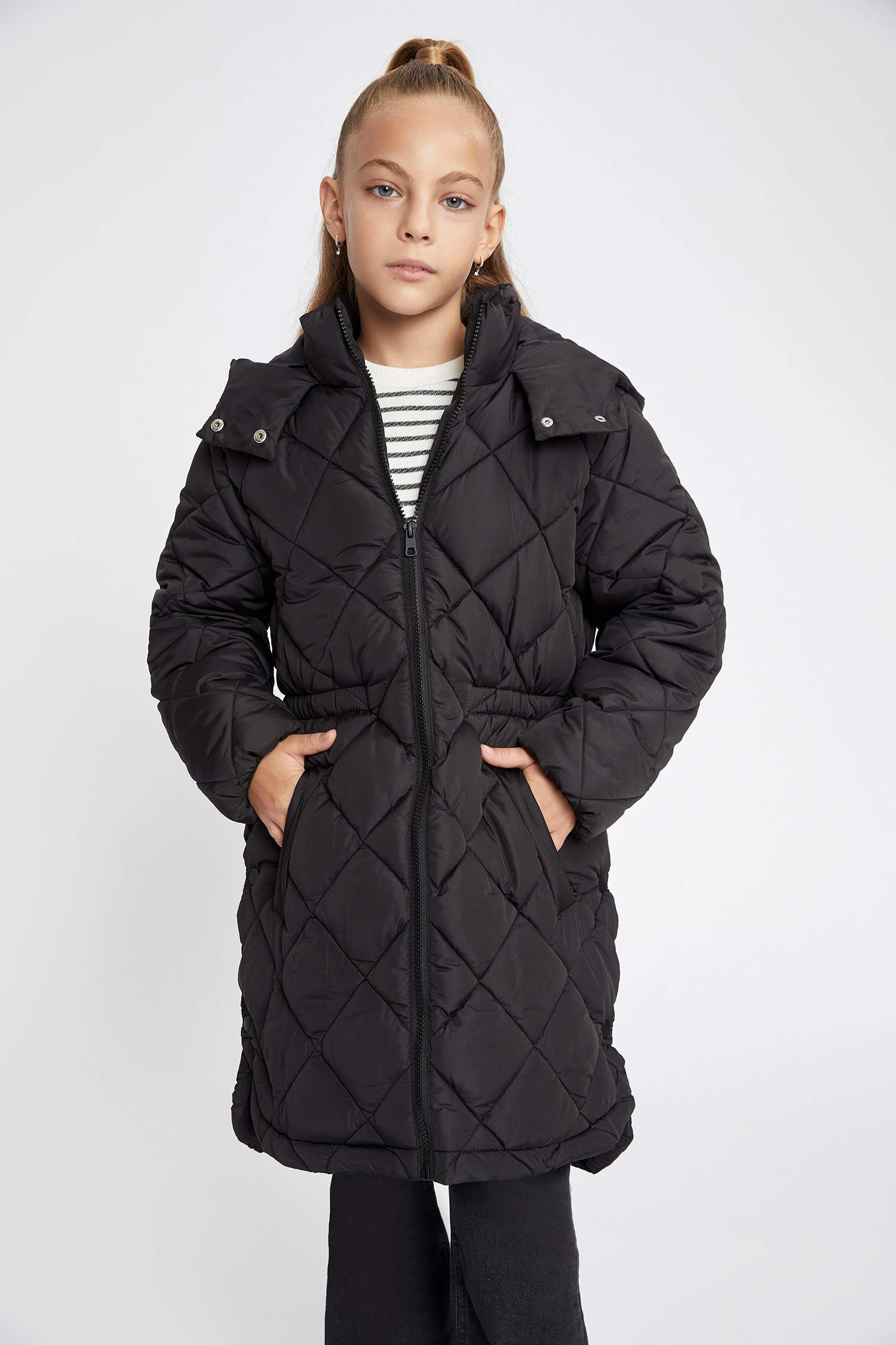 Парка с капюшоном для девочек