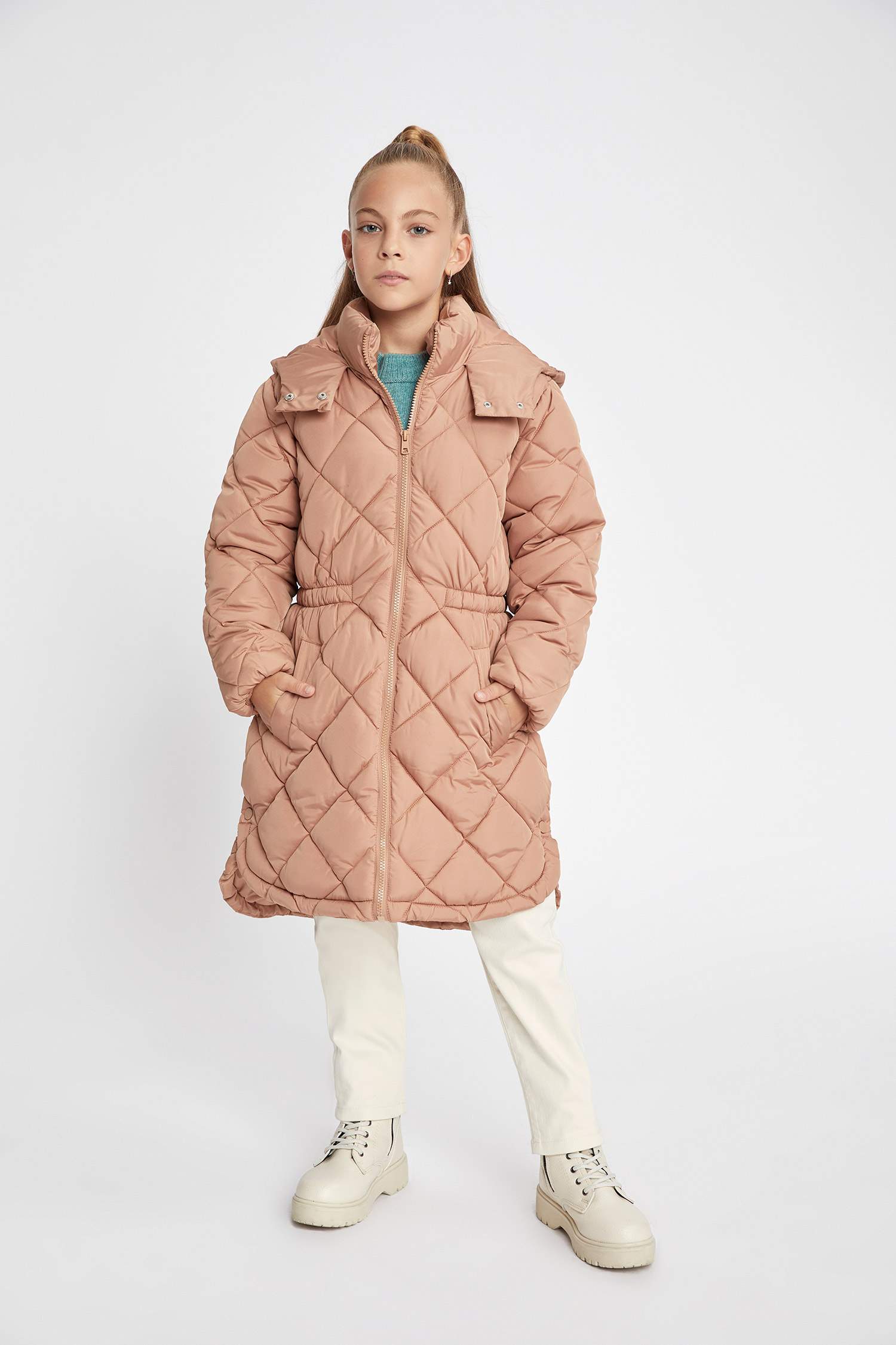 قمصلة نفخ طويل بناتي مبطن بغطاء للرأس