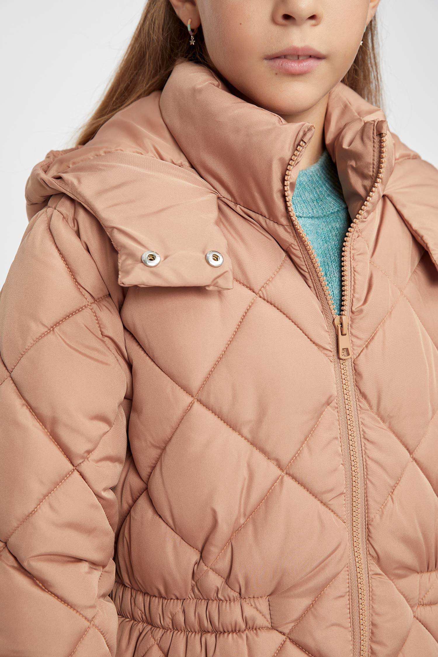 قمصلة نفخ طويل بناتي مبطن بغطاء للرأس