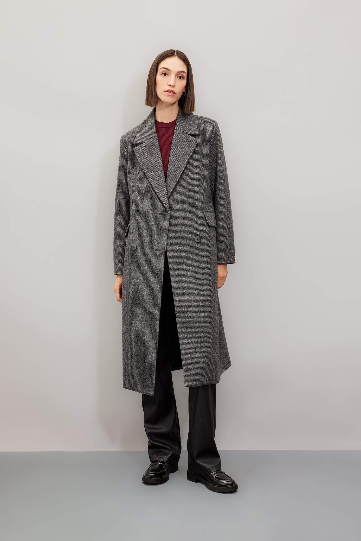 Regular Kalıp Kruvaze Yaka Düğmeli Cepli Uzun Kaşe Kaban