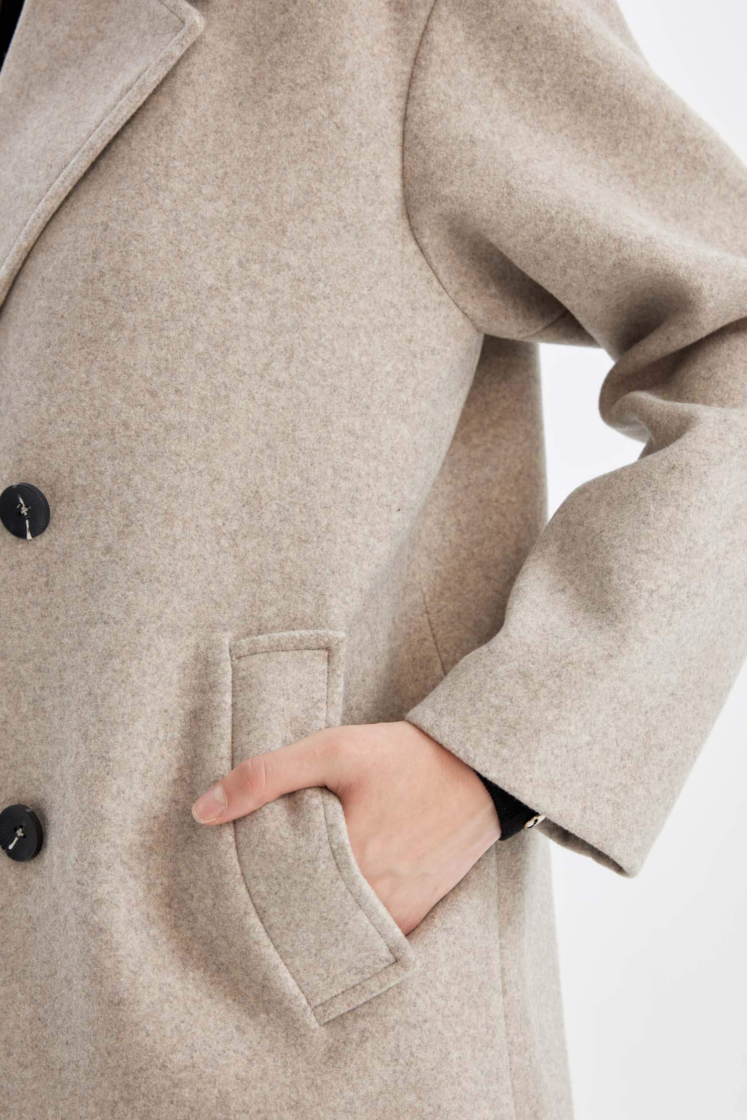 Oversize Fit Buttoned Long Cachet Coat