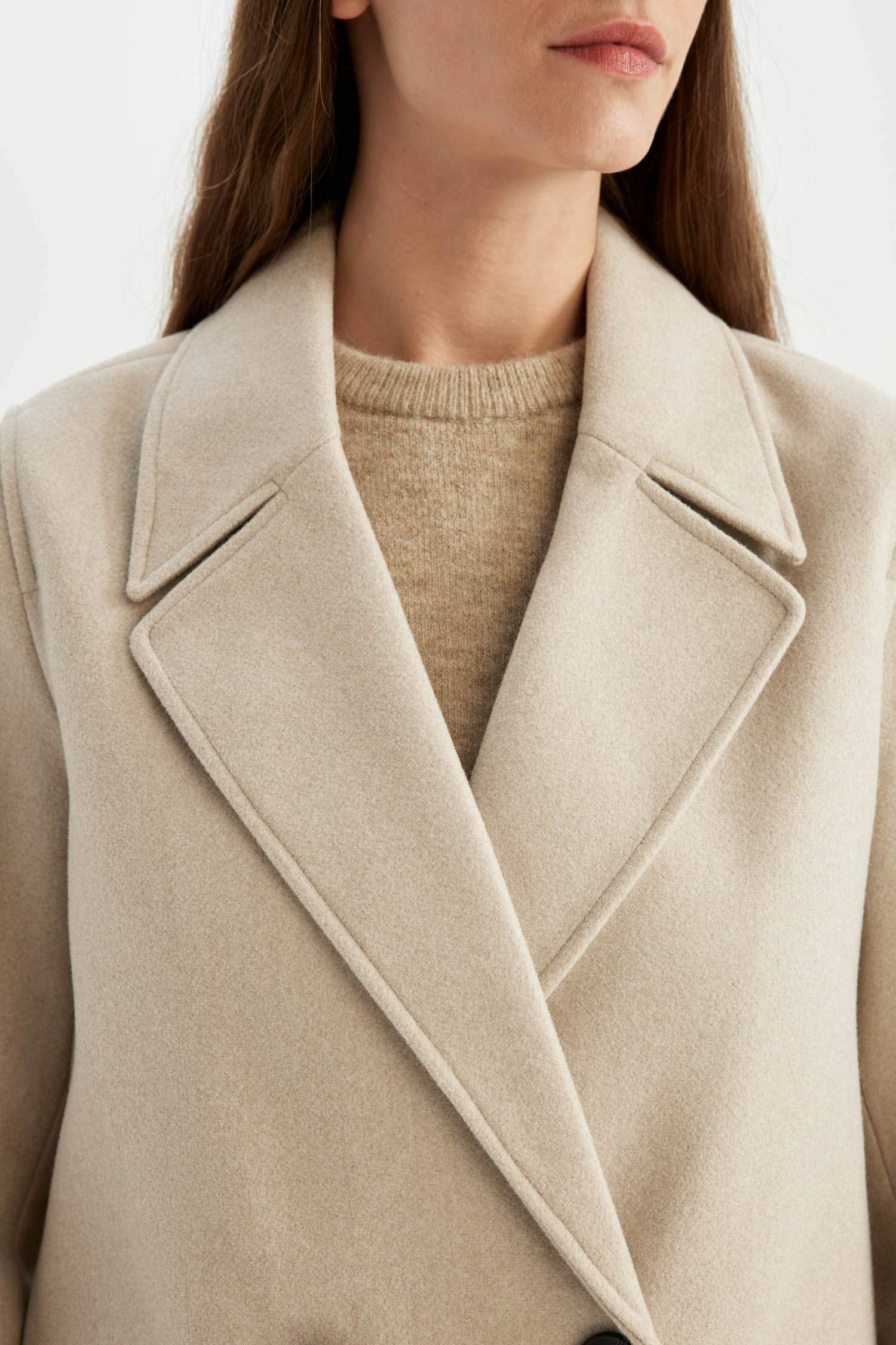 بالطو جوخ قصة مريحة