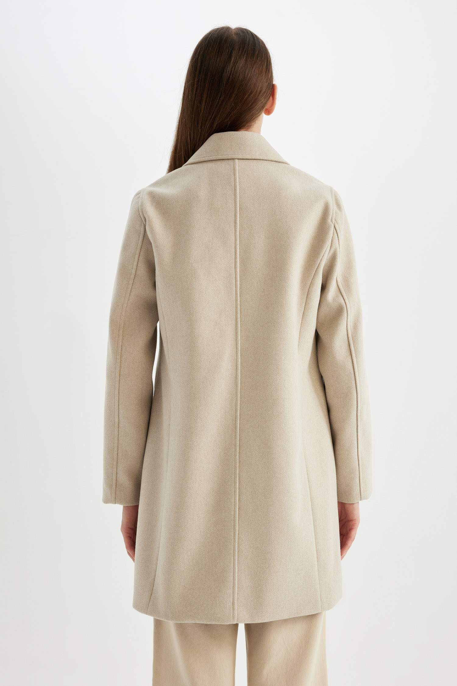 بالطو جوخ قصة مريحة