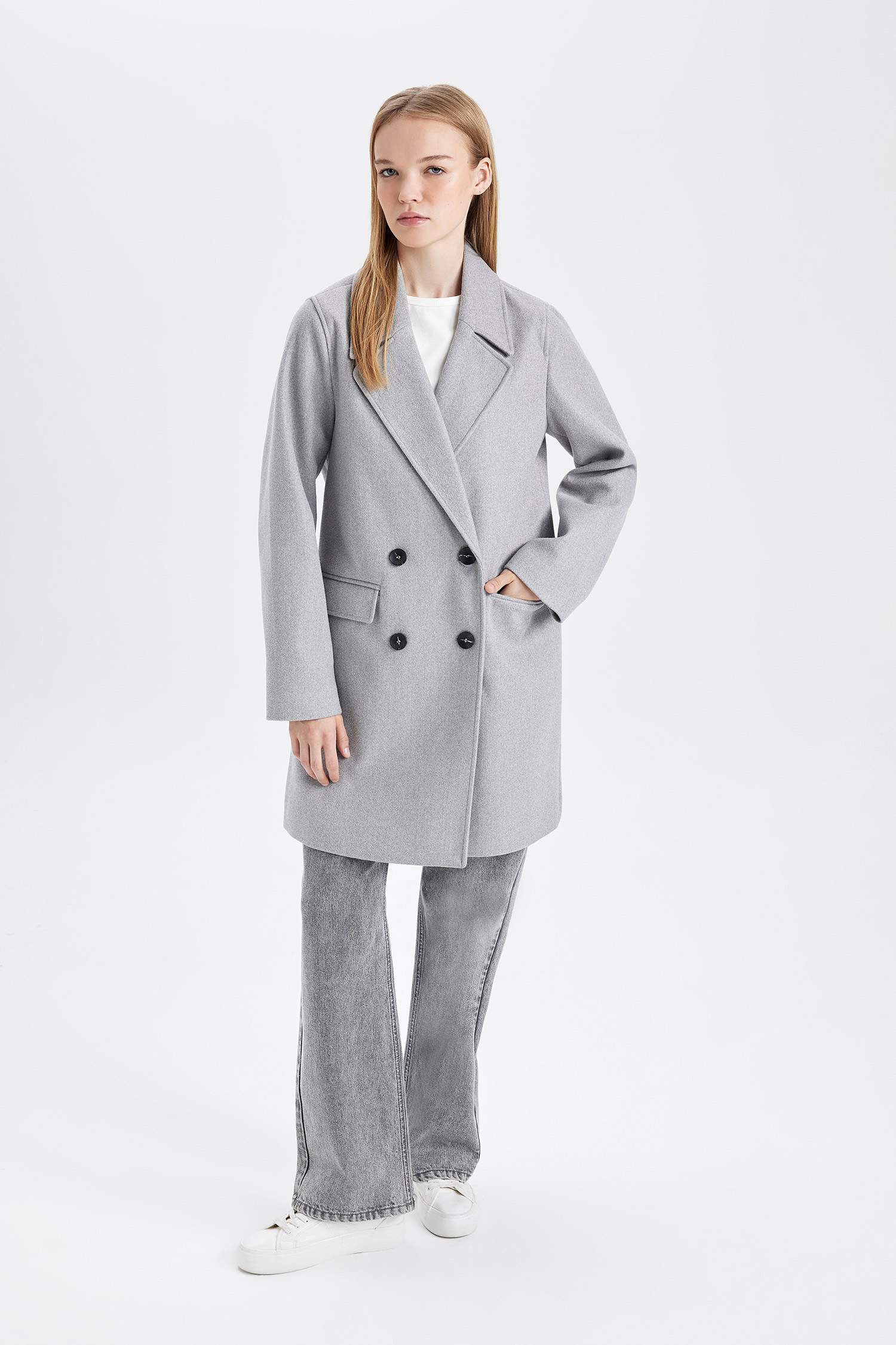 Rüzgar Geçirmez Uzun Kaşe Kaban Oversize Geniş Kalıp Kruvaze Yaka Düğmeli