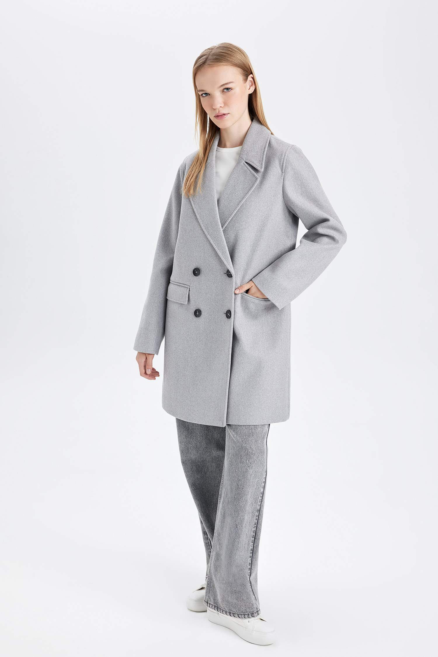 Rüzgar Geçirmez Uzun Kaşe Kaban Oversize Geniş Kalıp Kruvaze Yaka Düğmeli