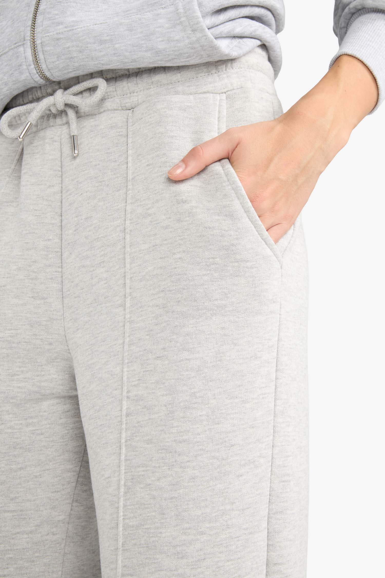Straight Fit Thick Fabric Trousers