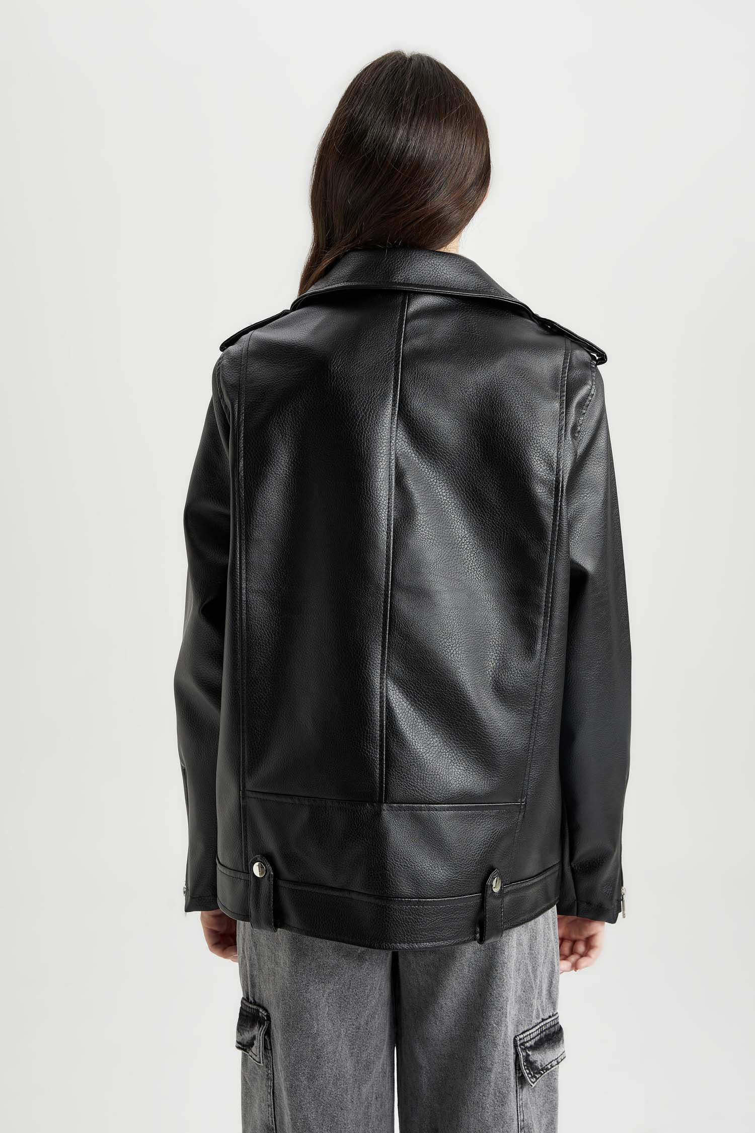 Black Woman Oversize Fit Faux Leather Faux Leather Coat 2775926 | DeFacto