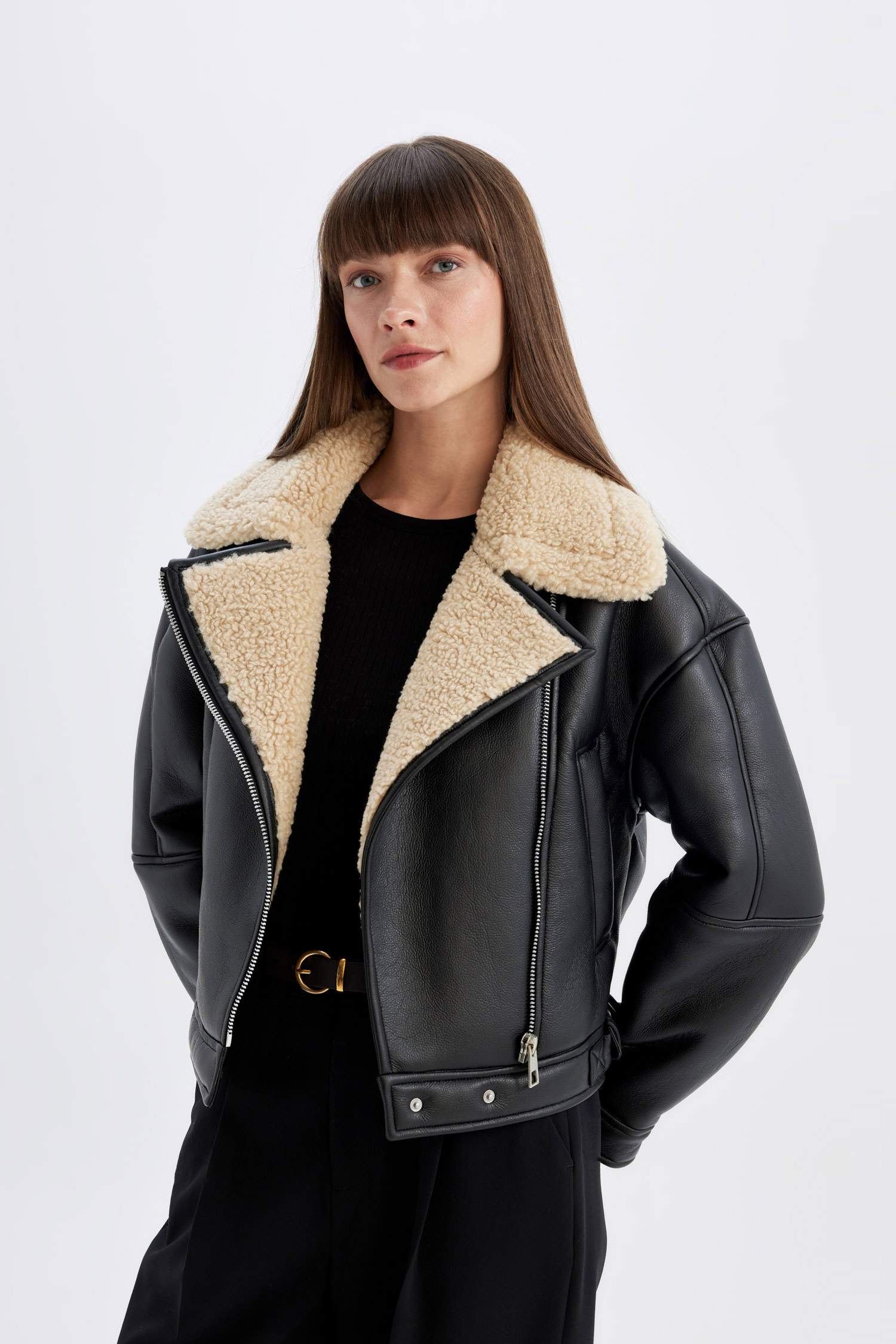 Su Geçirmez Suni Deri Mont Oversize Geniş Kalıp Kruvaze Yaka Fermuarlı Mevsimlik Suni Kürk Astarlı