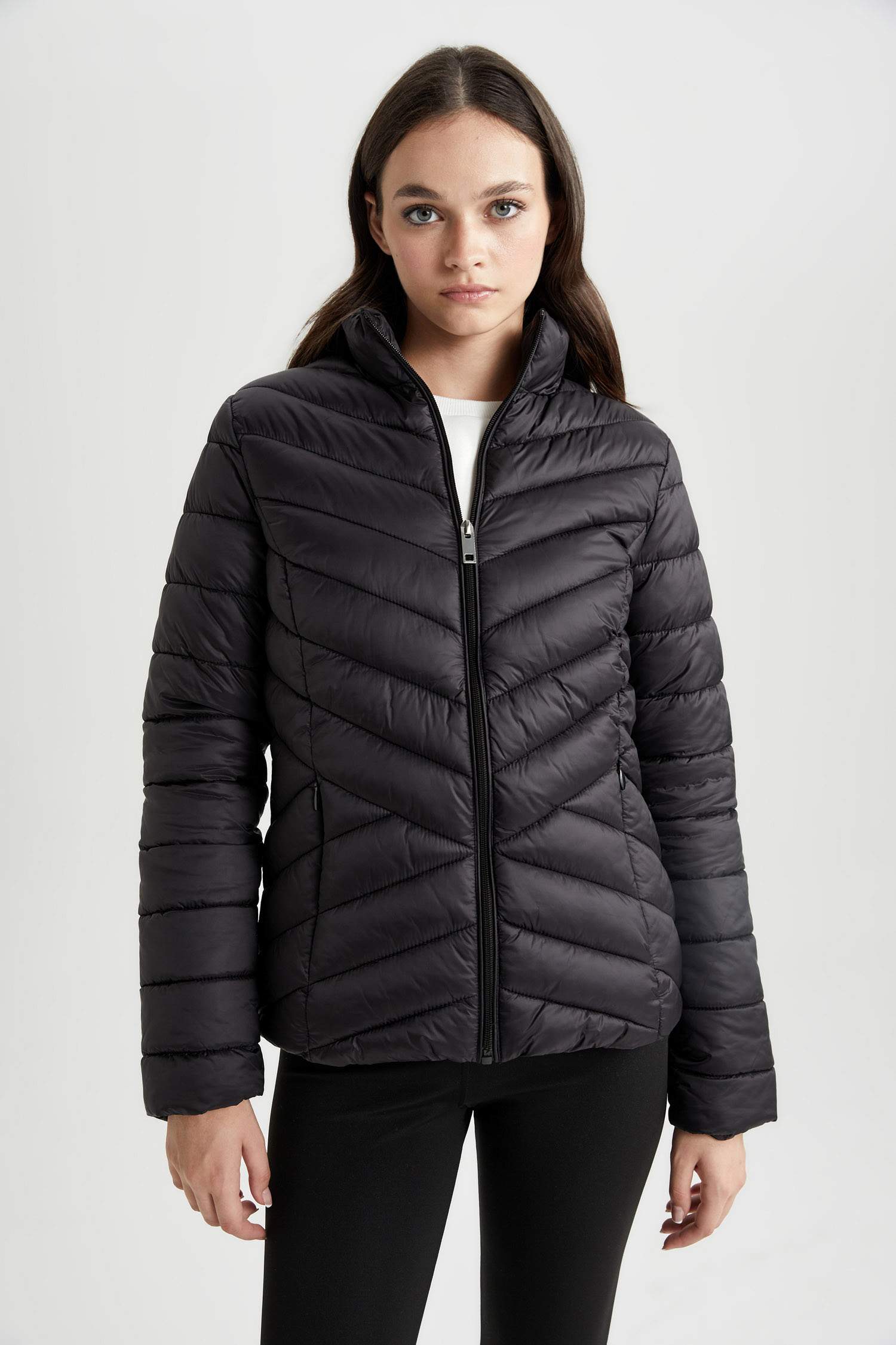 Su İtici Hafif Şişme Mont Dik Yaka Kapitoneli Fermuarlı Cepli Mevsimlik