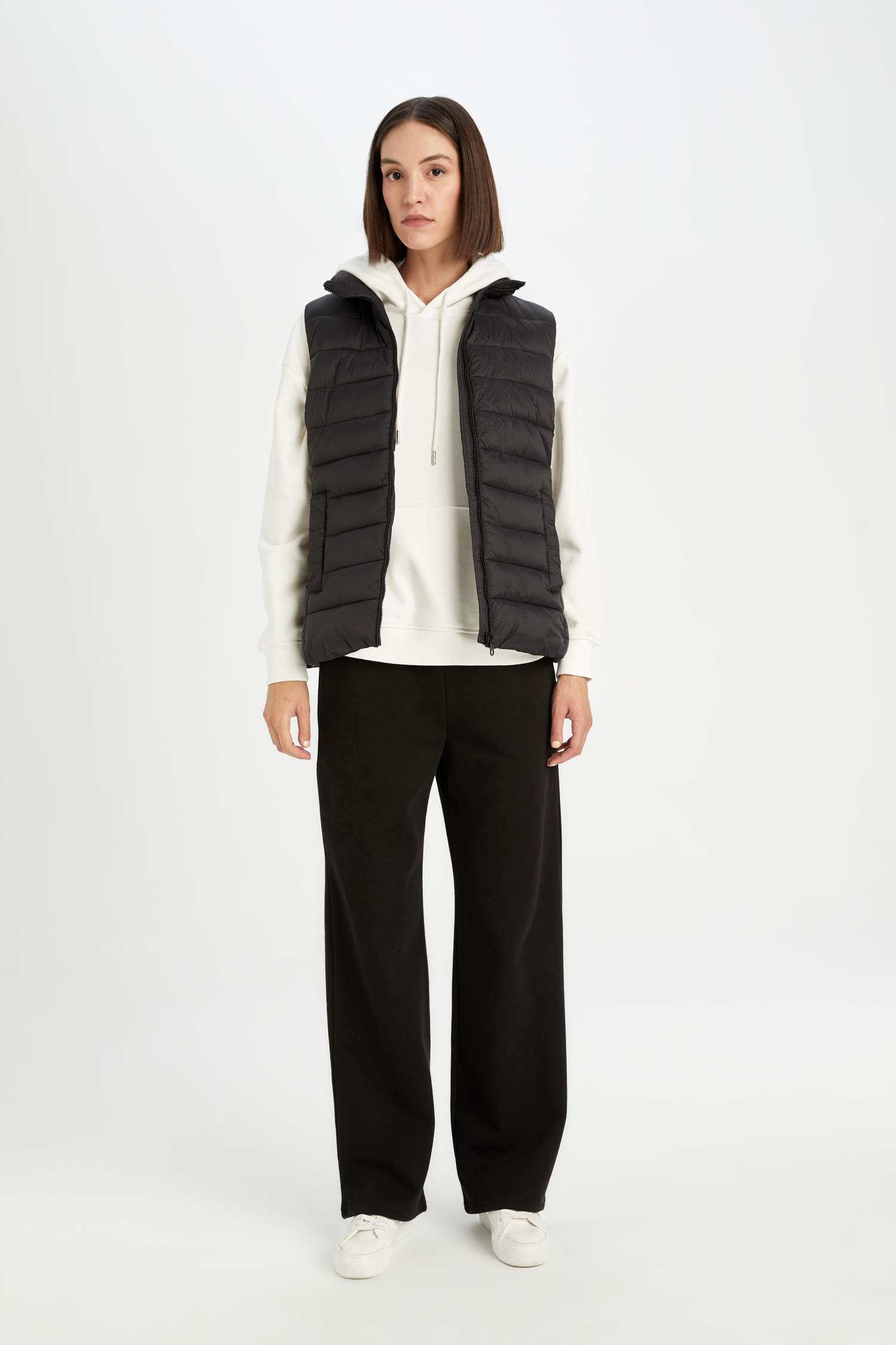 Su Geçirmez Dik Yaka Kapitoneli Fermuarlı Cepli Mevsimlik Şişme Yelek