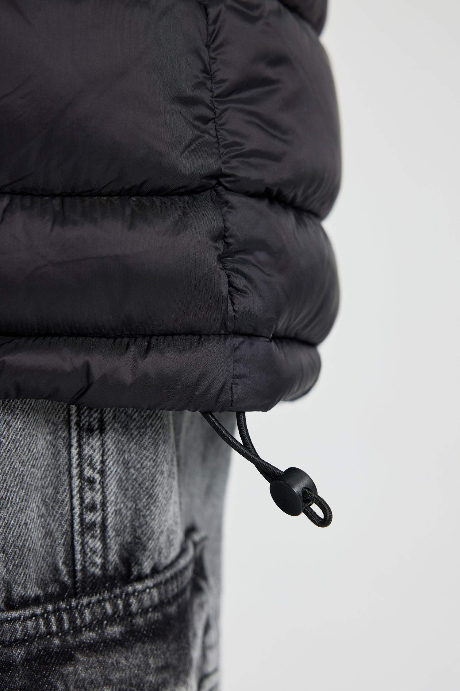 Su Geçirmez Şişme Yelek Kapüşonlu Fermuarlı Cepli Kalın Mevsimlik