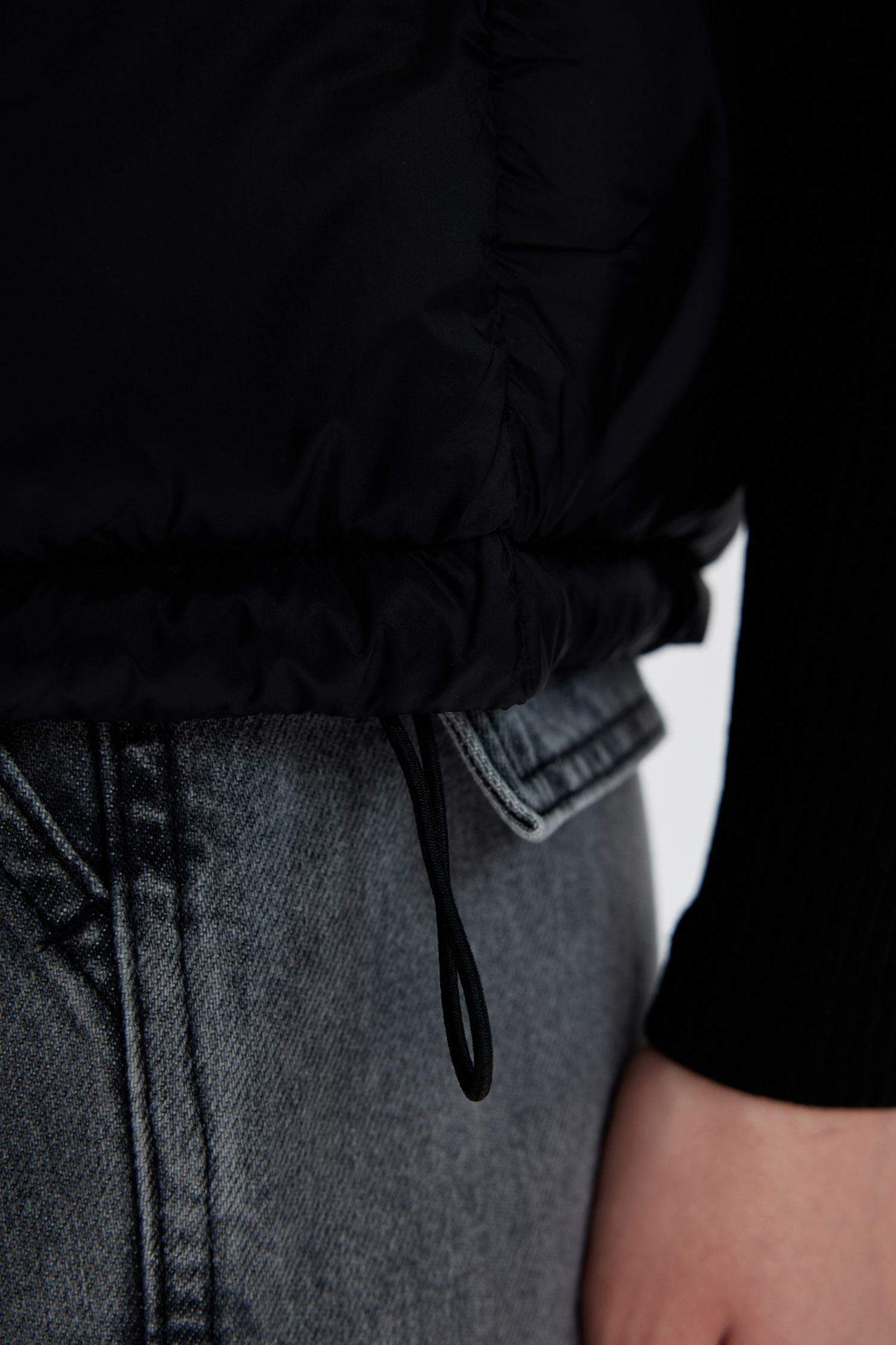 فيست نفخ قصة عادية بجيب مقاوم للماء