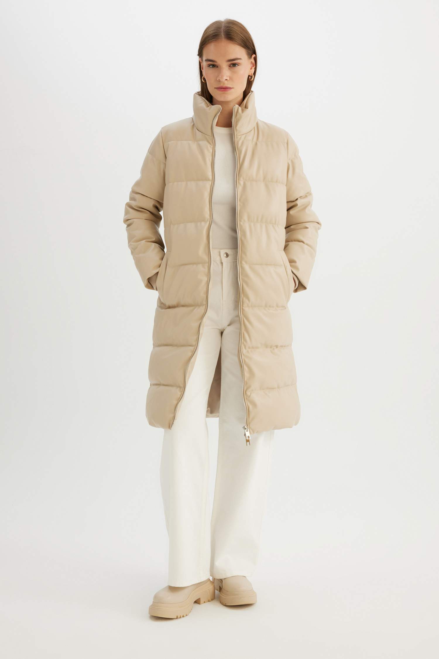 Su İtici Uzun Şişme Mont Parka Oversize Geniş Kalıp Dik Yaka Fermuarlı Suni Deri