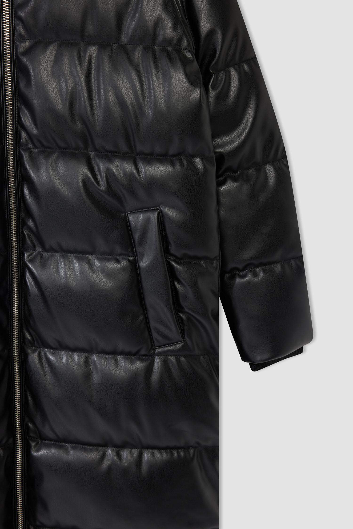 Su Geçirmez Uzun Şişme Mont Parka Oversize Geniş Kalıp Dik Yaka Fermuarlı Suni Deri