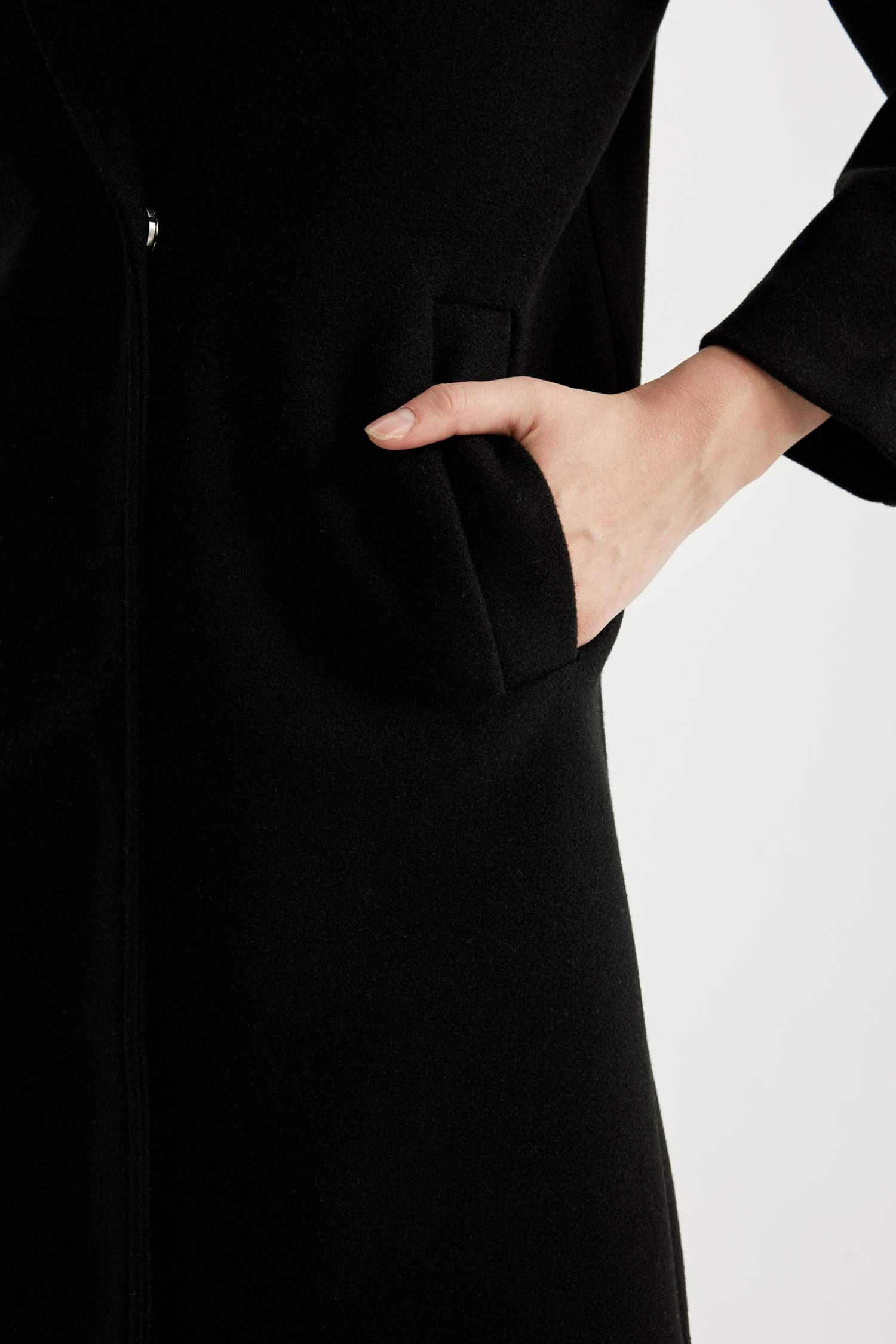 Uzun Kaşe Kaban Regular Fit Kruvaze Yaka Çıtçıtlı Cepli