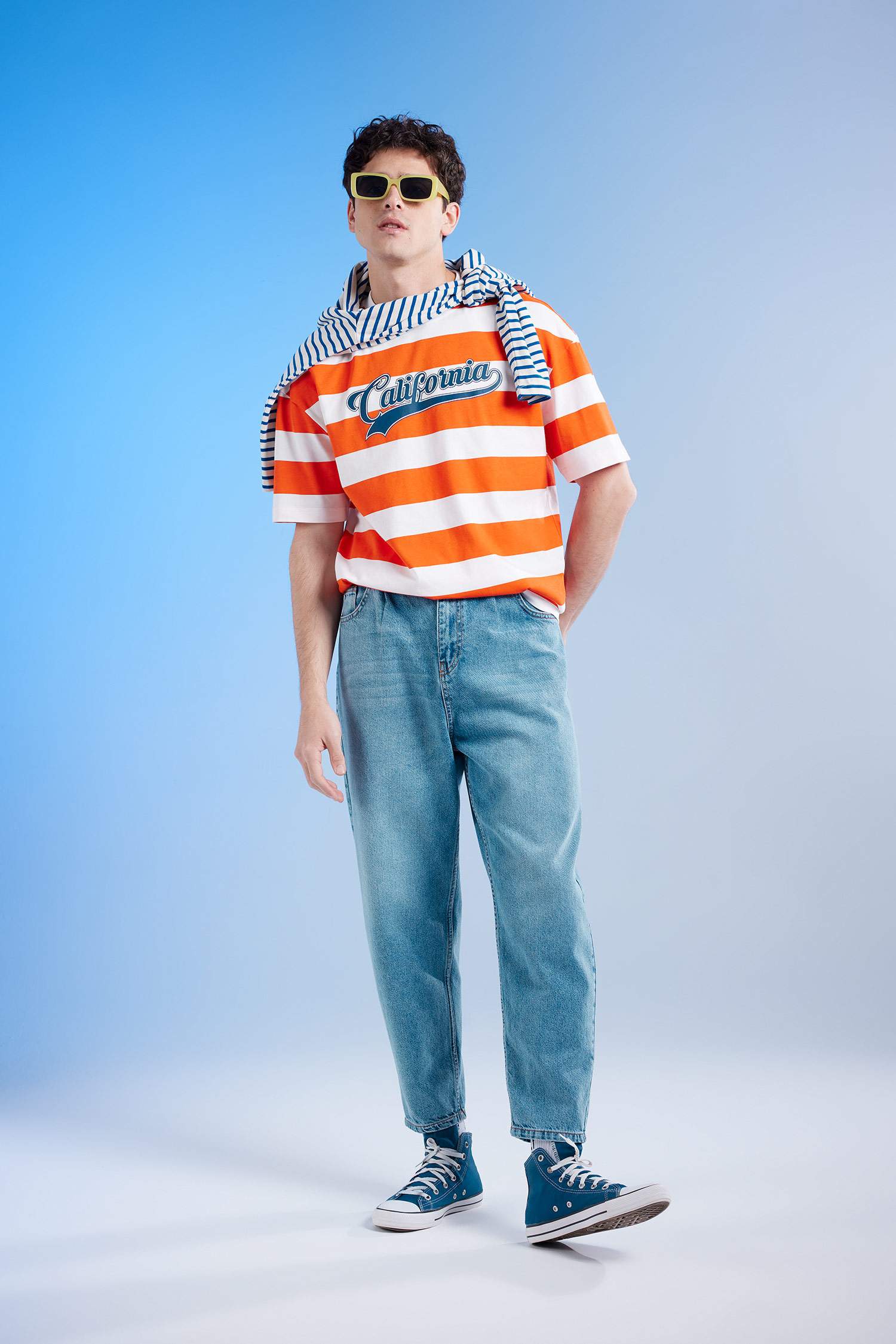 Balloon Fit Loose Fit High Waist Regular Leg Jeans