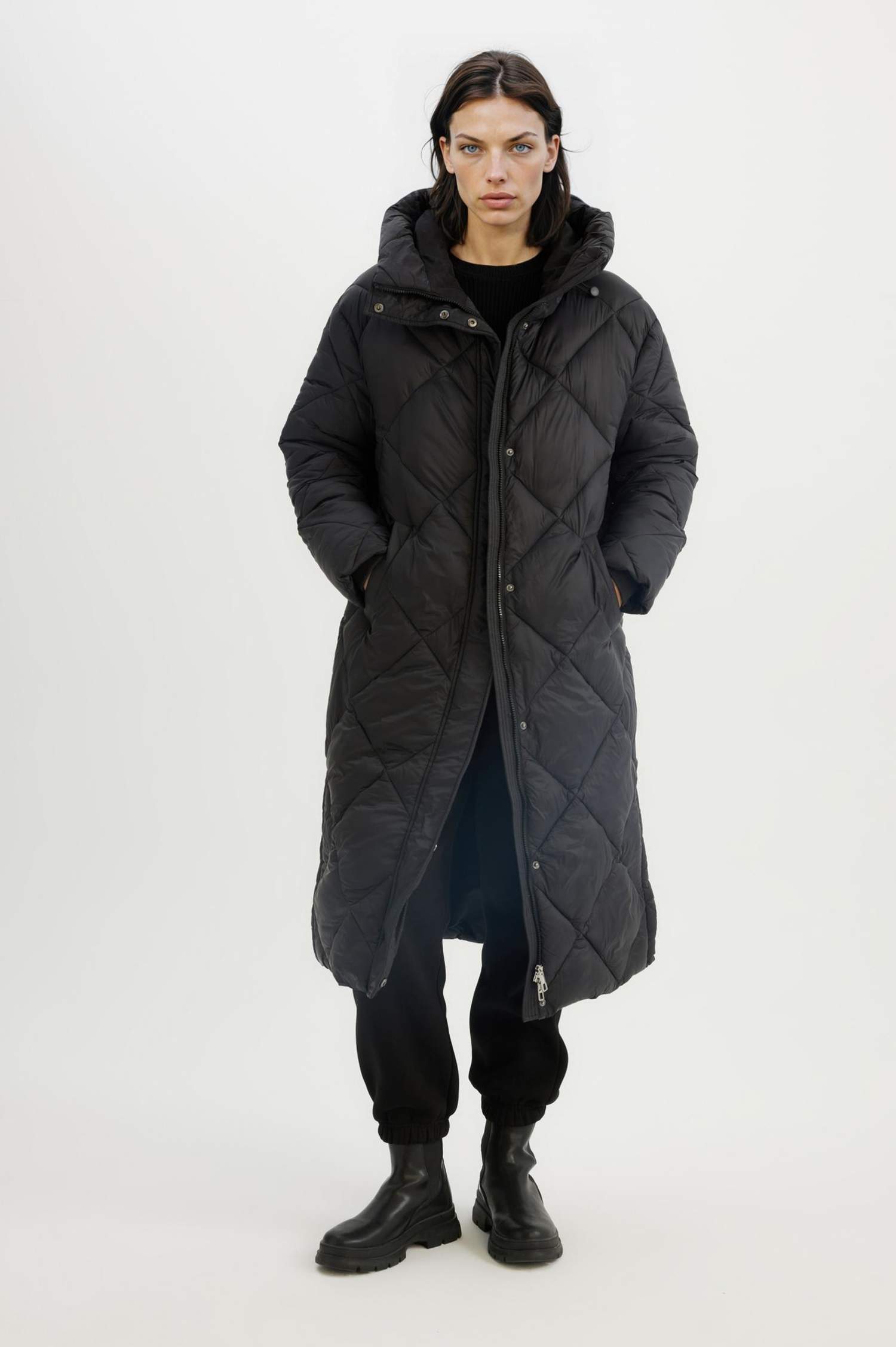 Su İtici Kapüşonlu Uzun Mont Parka Kapitoneli Fermuar Çıtçıt Kapamalı Cepli