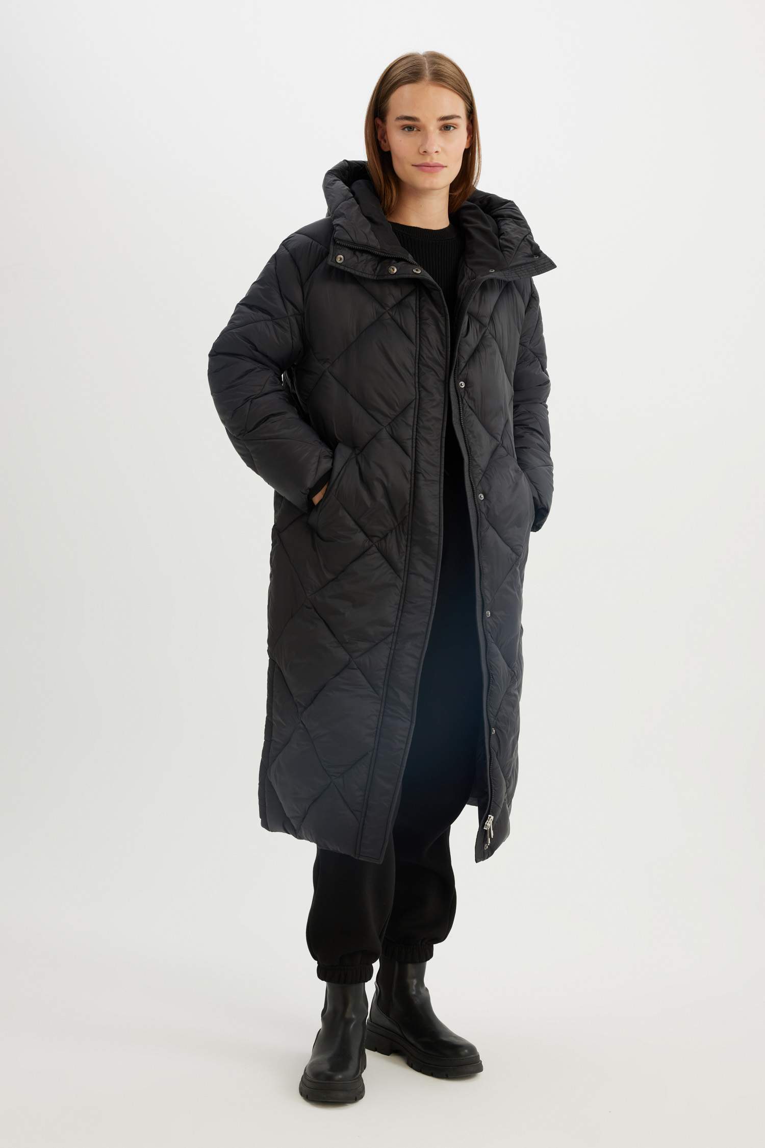 Su İtici Kapüşonlu  Uzun Mont Parka Kapitoneli Fermuar Çıtçıt Kapamalı Cepli