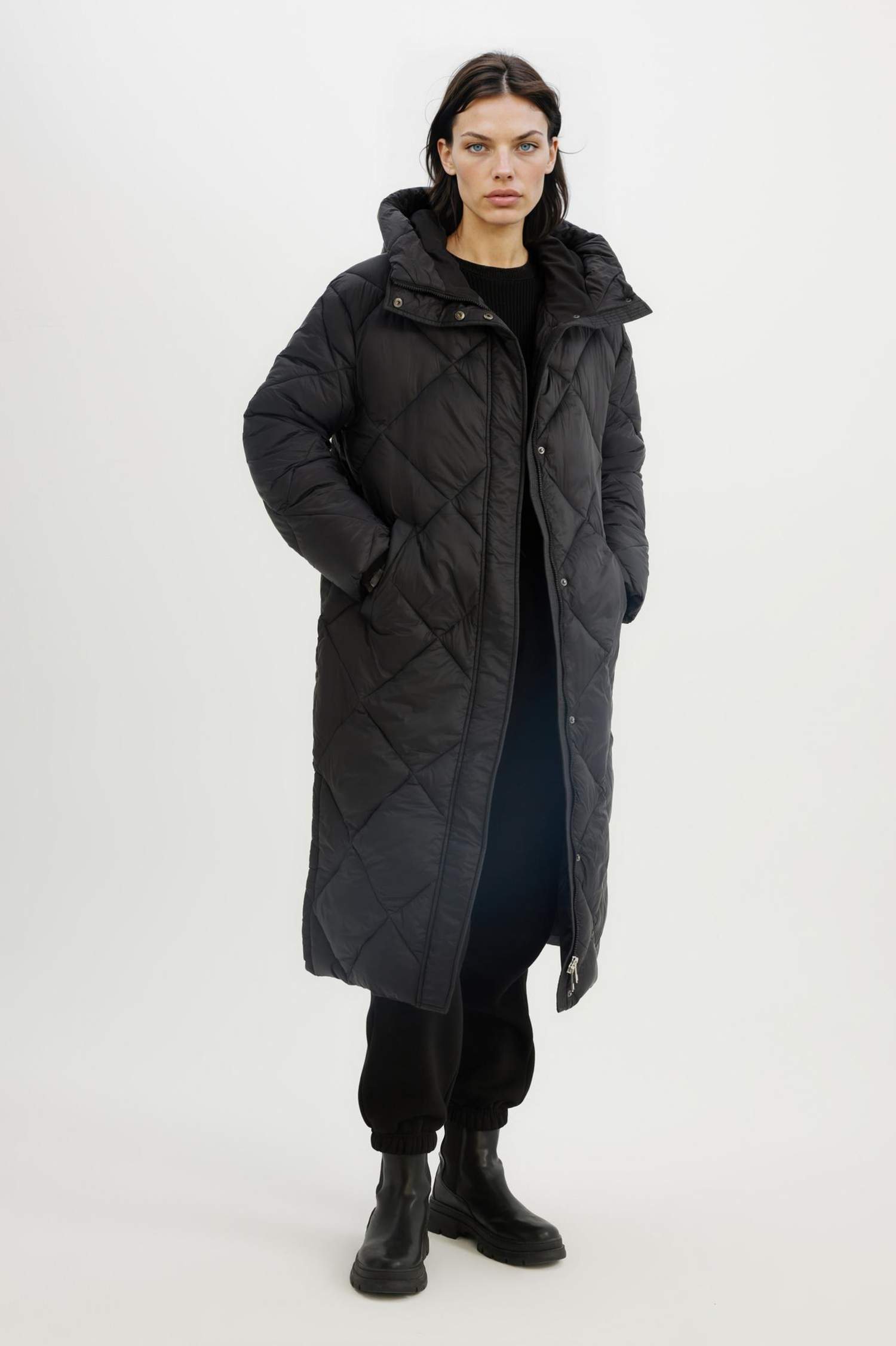 Su İtici Kapüşonlu Uzun Mont Parka Kapitoneli Fermuar Çıtçıt Kapamalı Cepli