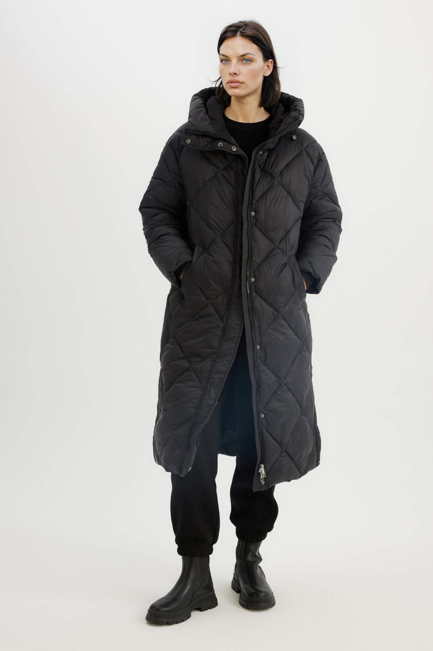 Su İtici Kapüşonlu Uzun Mont Parka Kapitoneli Fermuar Çıtçıt Kapamalı Cepli