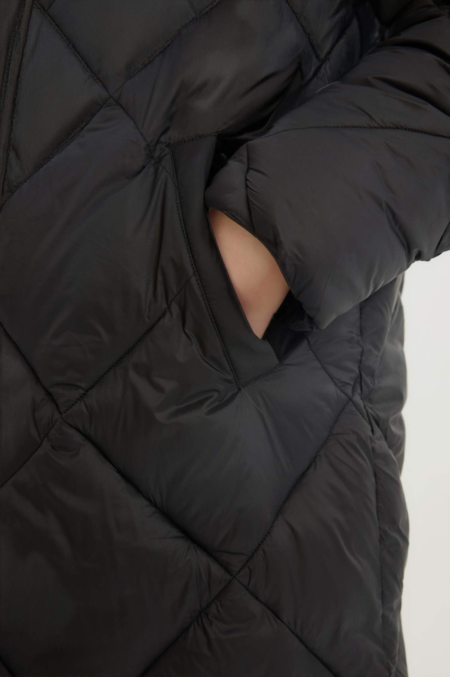 Su İtici Kapüşonlu Uzun Mont Parka Kapitoneli Fermuar Çıtçıt Kapamalı Cepli